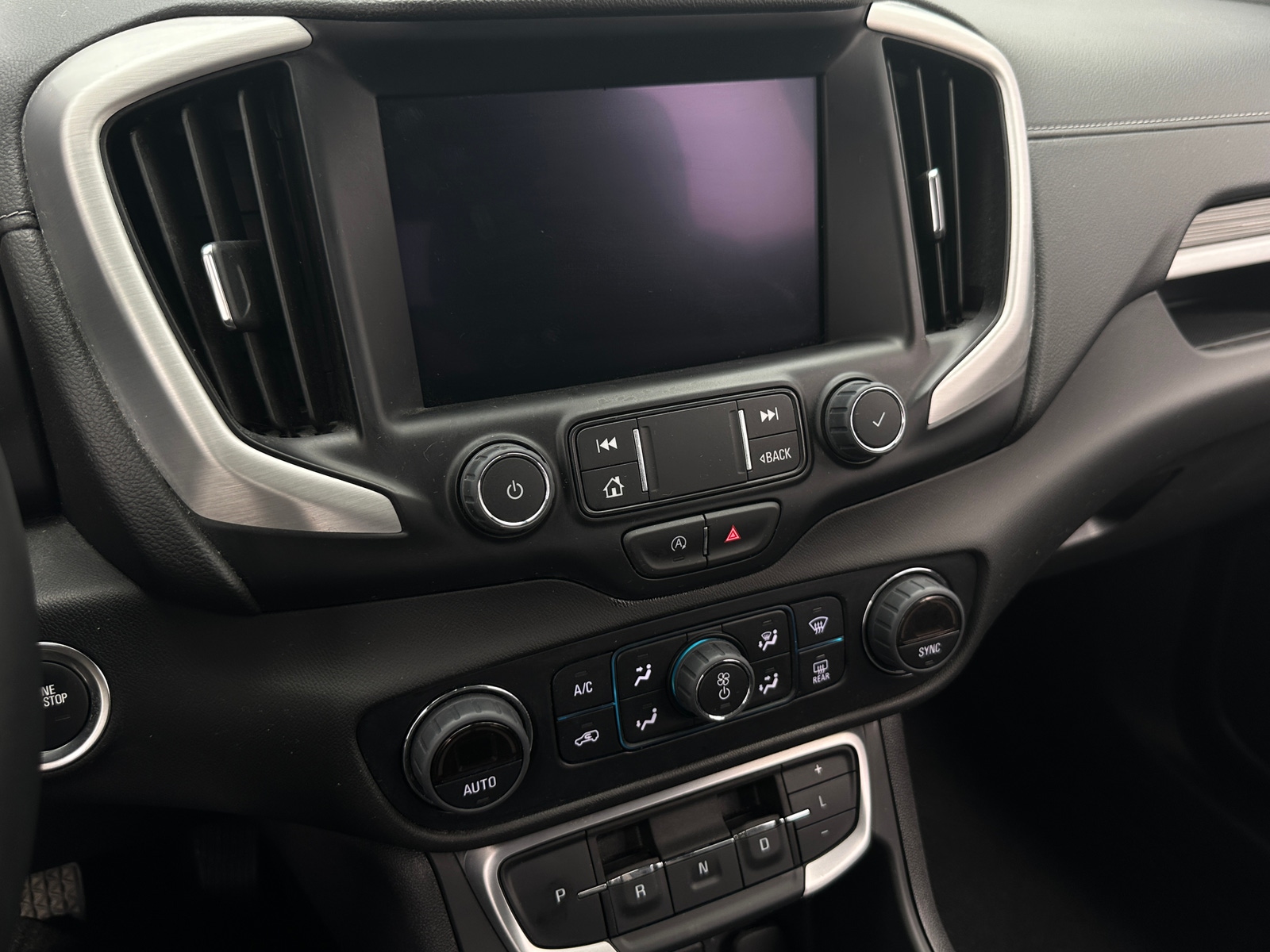 Thumbnail: 2024 GMC Terrain - 3