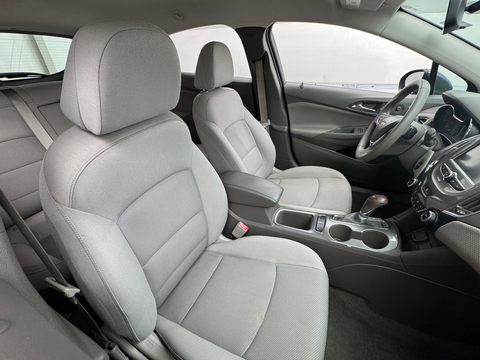 Thumbnail: 2018 Chevrolet Cruze - 2