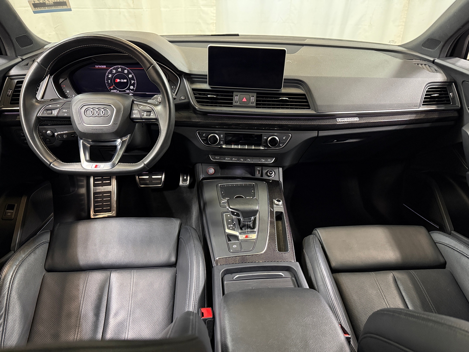 Thumbnail: 2019 Audi SQ5 - 2