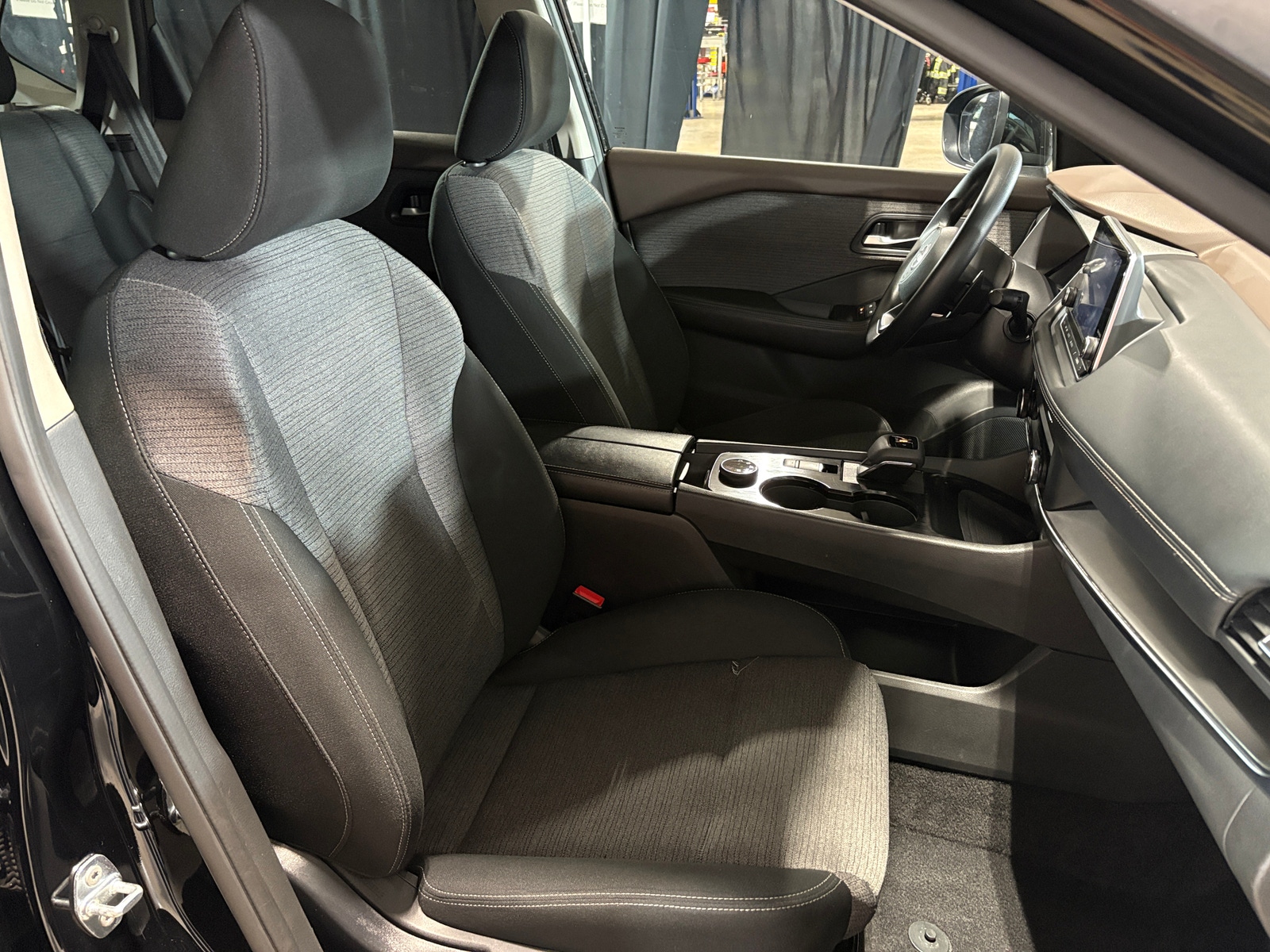 Thumbnail: 2023 Nissan Rogue - 2