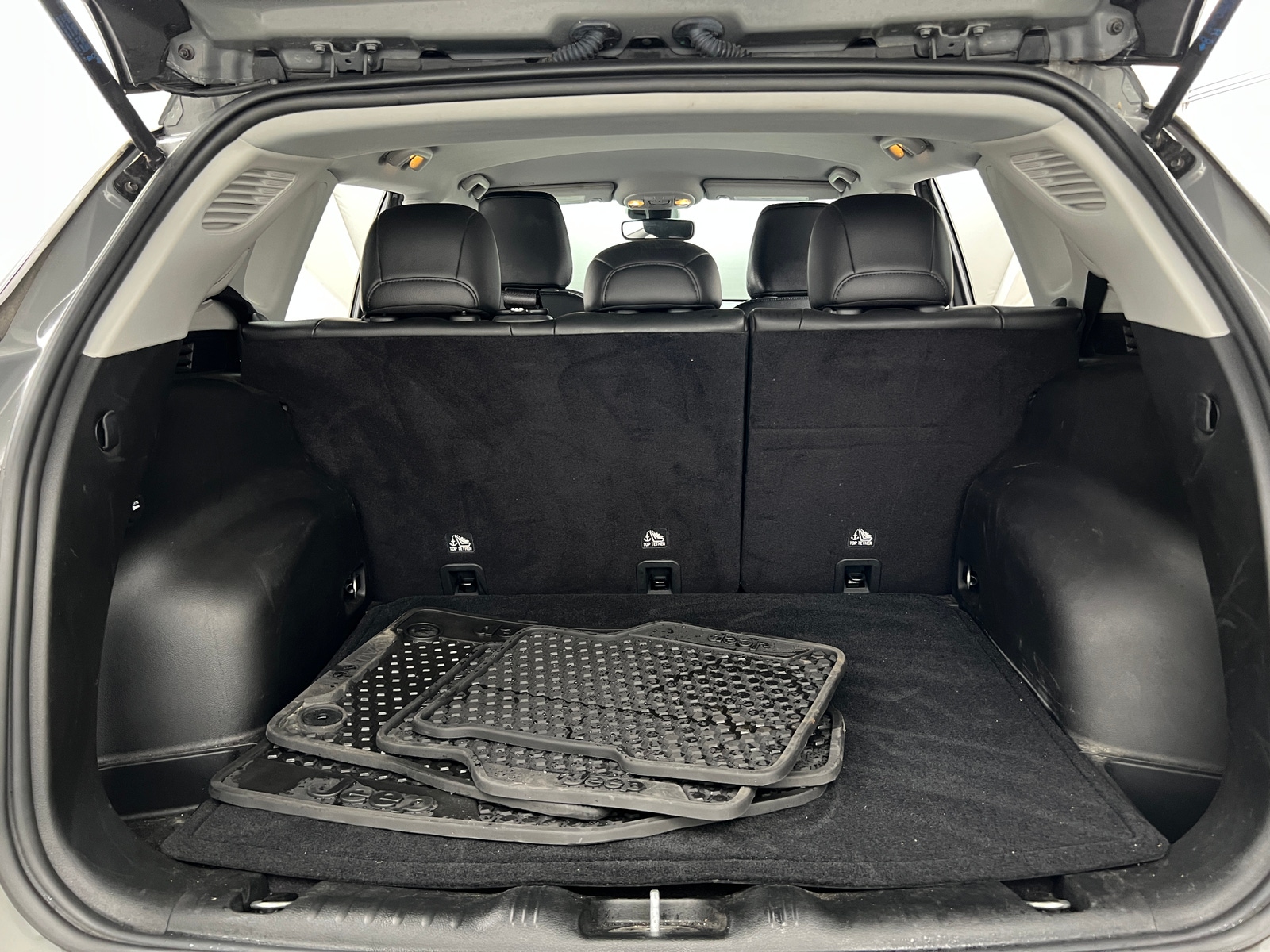 Thumbnail: 2022 Jeep Compass - 6