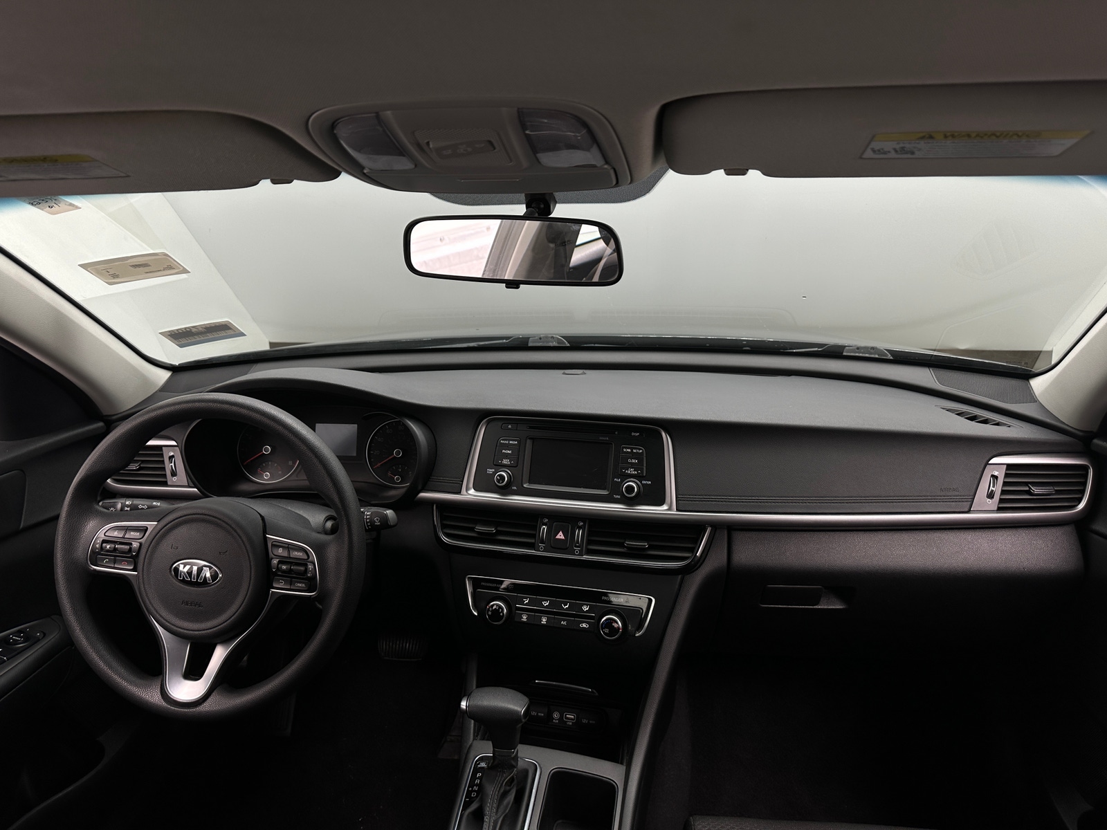 Thumbnail: 2016 Kia Optima - 3