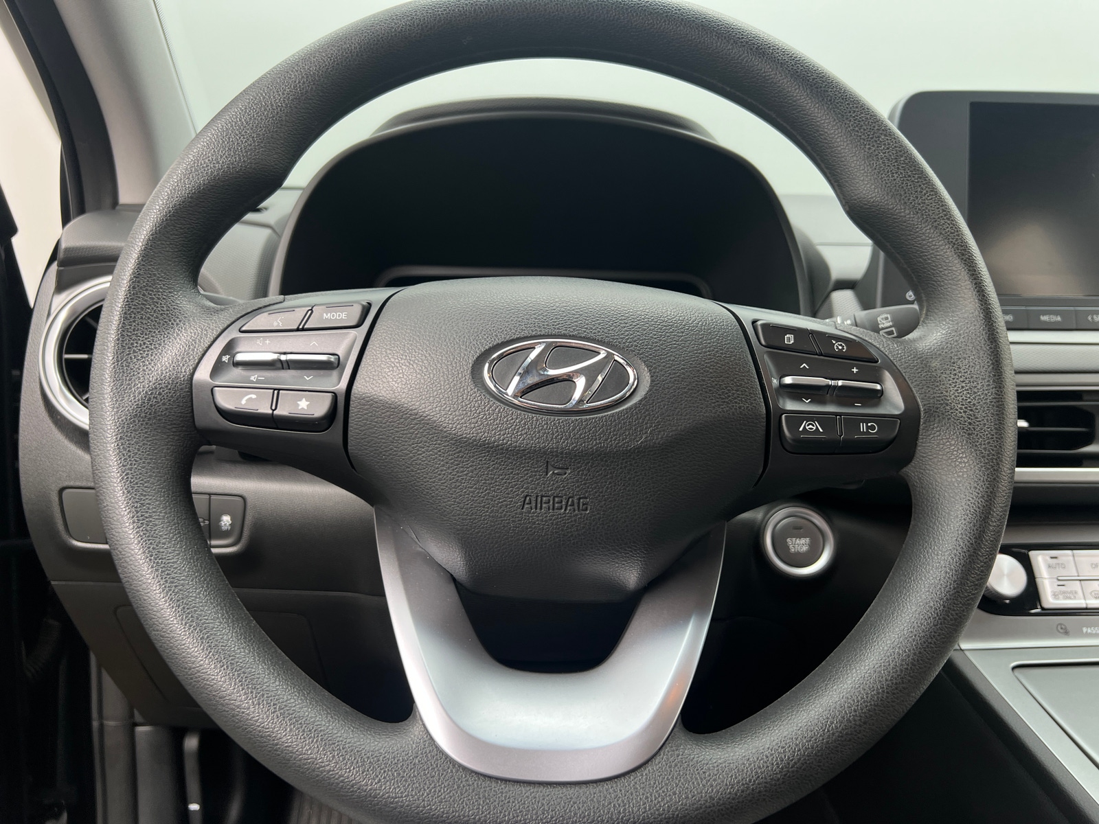 Thumbnail: 2023 Hyundai Kona - 5