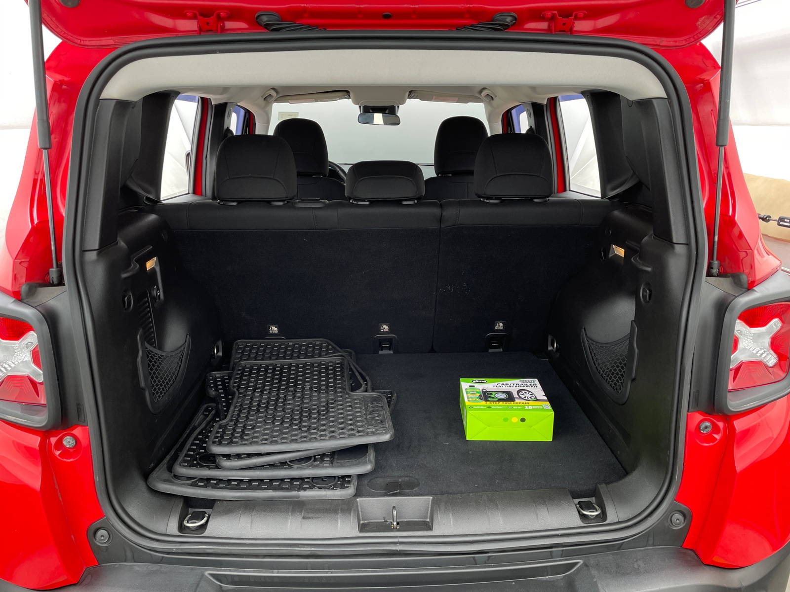 Thumbnail: 2017 Jeep Renegade - 7