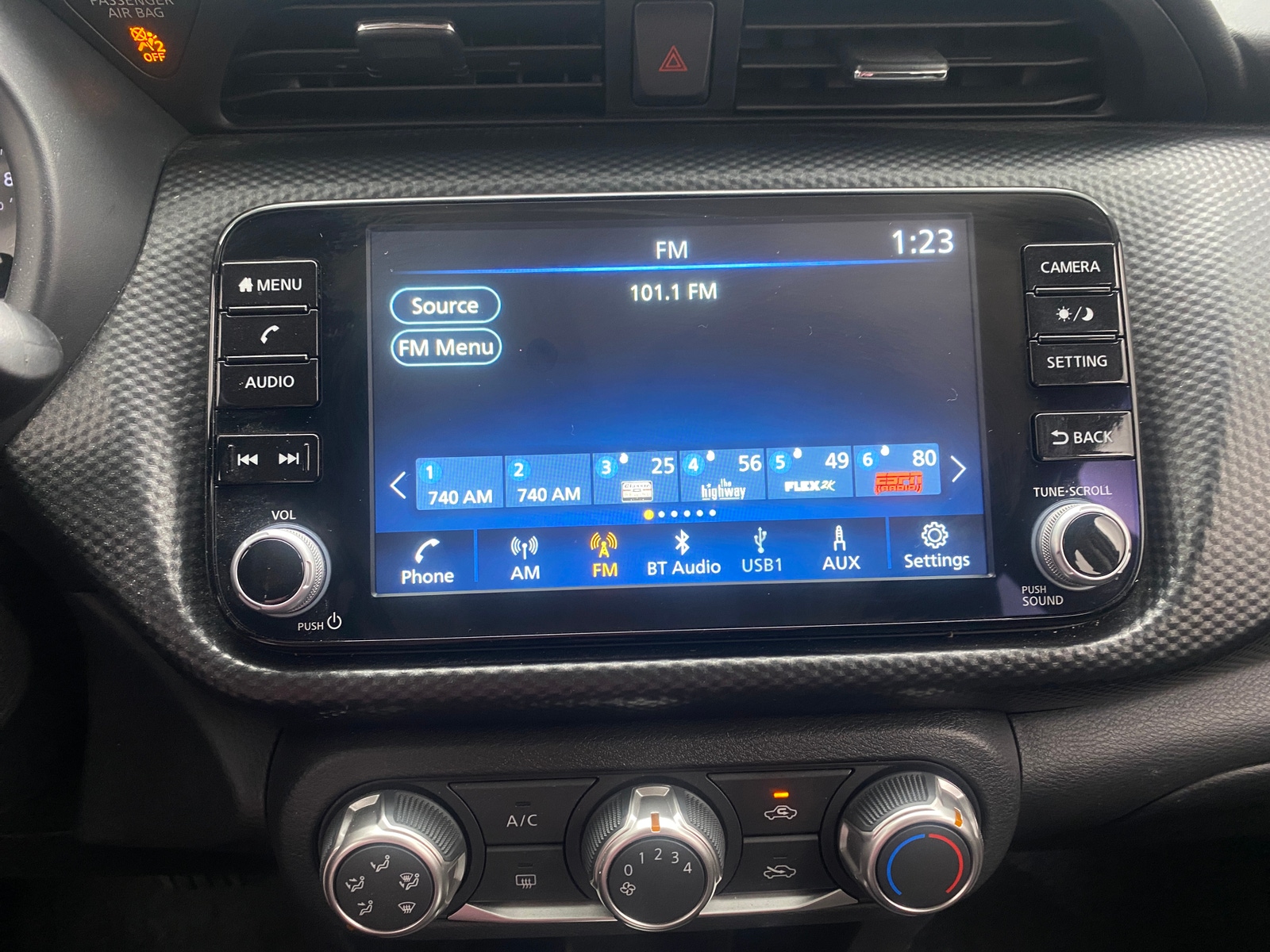 Thumbnail: 2024 Nissan Kicks - 4