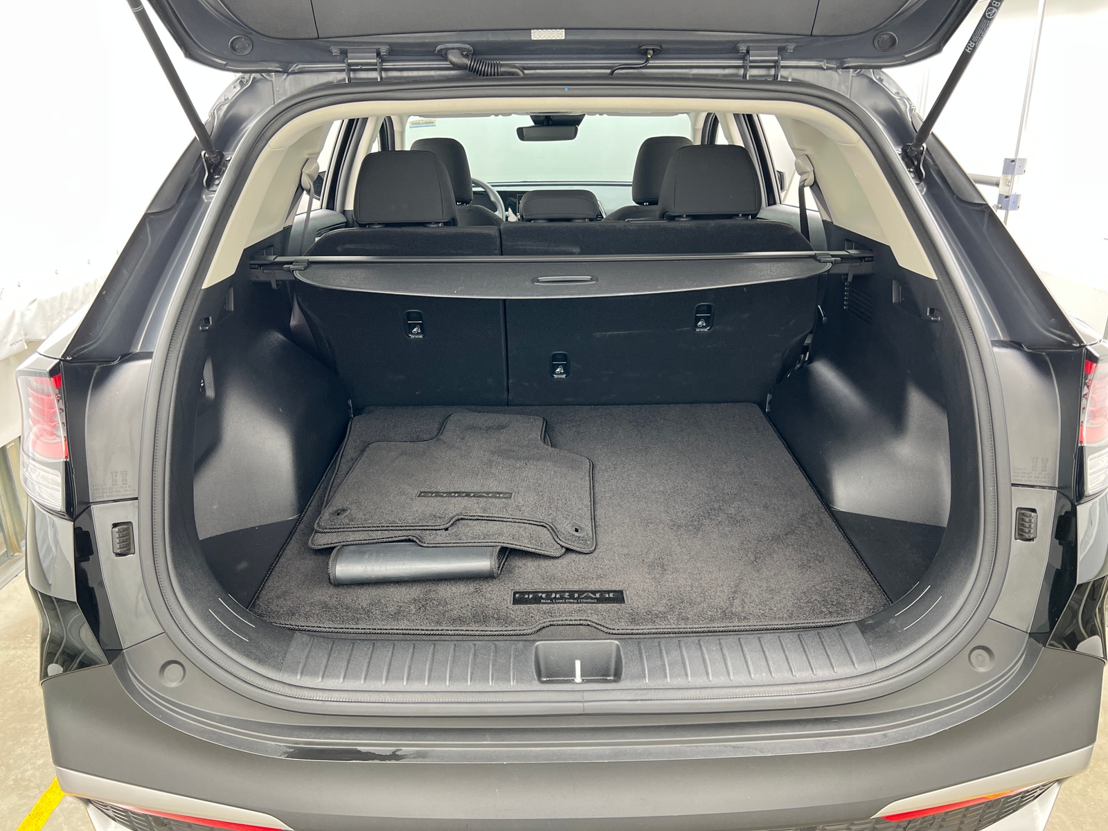 Thumbnail: 2023 Kia Sportage - 7