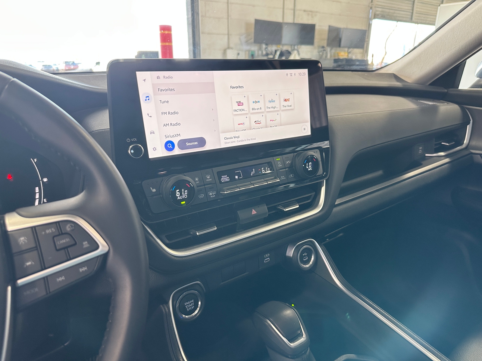 Thumbnail: 2025 Toyota Grand Highlander - 4