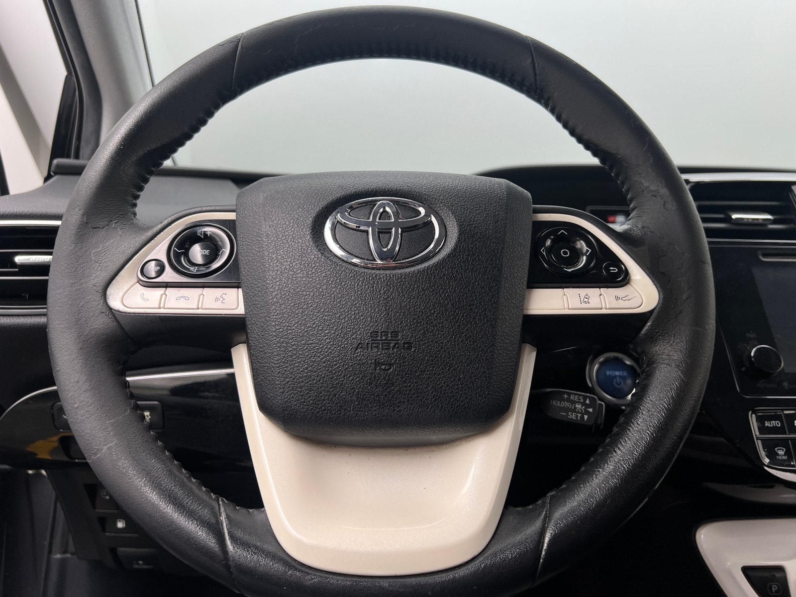 Thumbnail: 2017 Toyota Prius Prime - 5