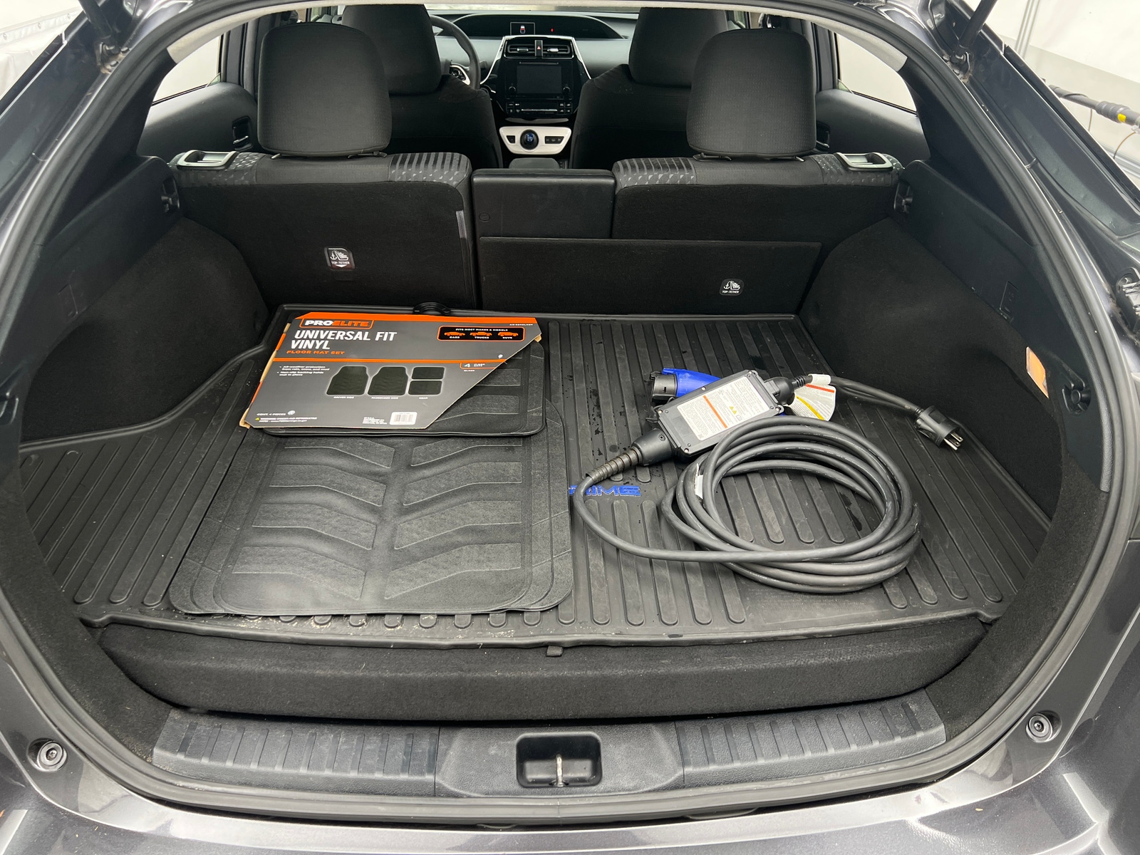 Thumbnail: 2017 Toyota Prius Prime - 7