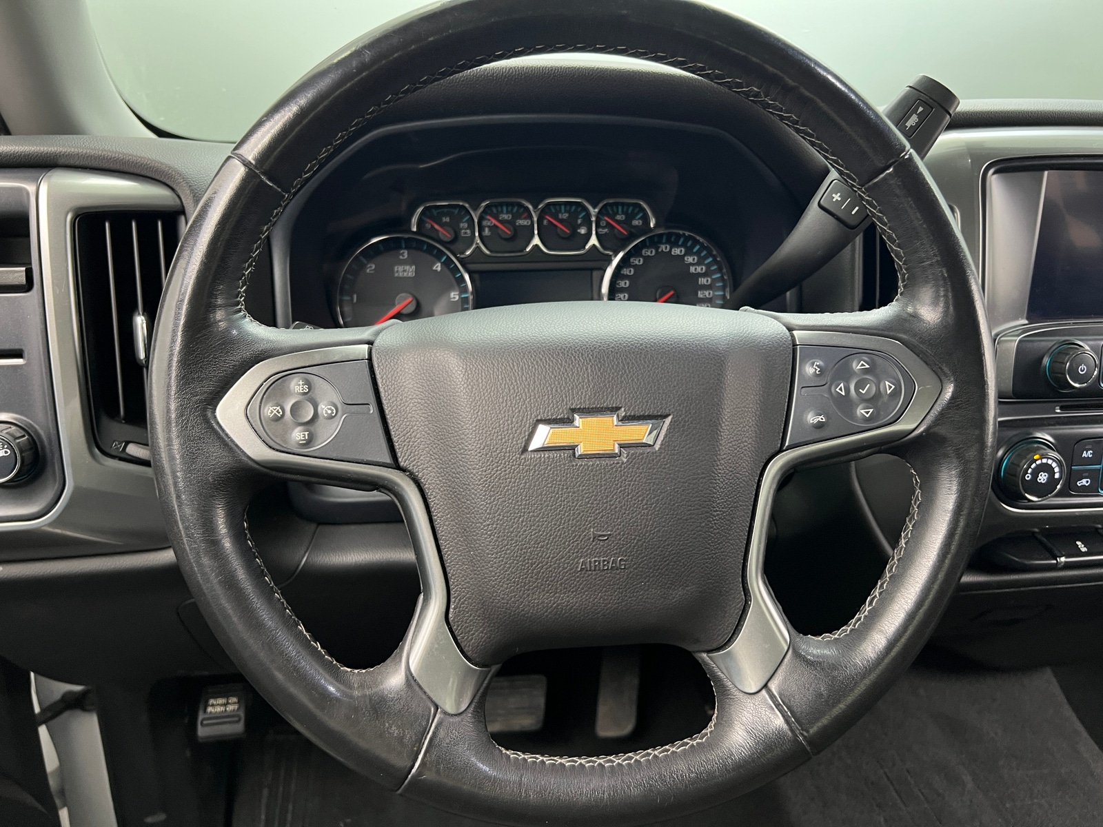 Thumbnail: 2019 Chevrolet Silverado 1500 - 5