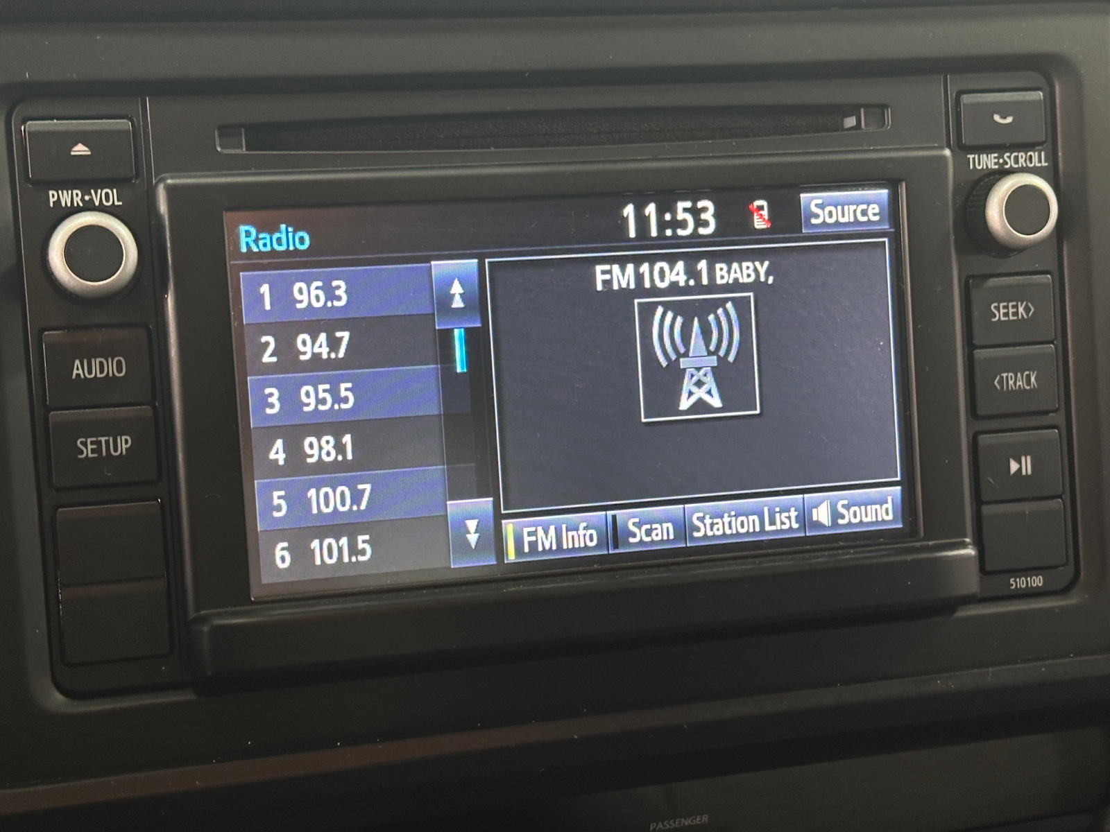 Thumbnail: 2017 Toyota Tacoma - 4