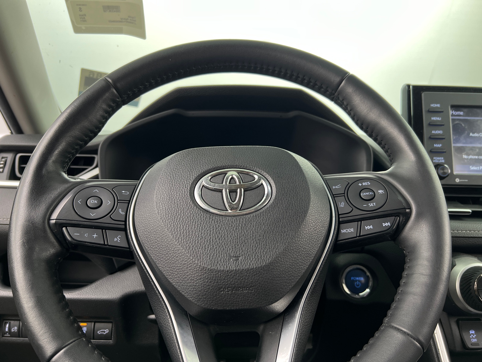 Thumbnail: 2021 Toyota RAV4 - 4