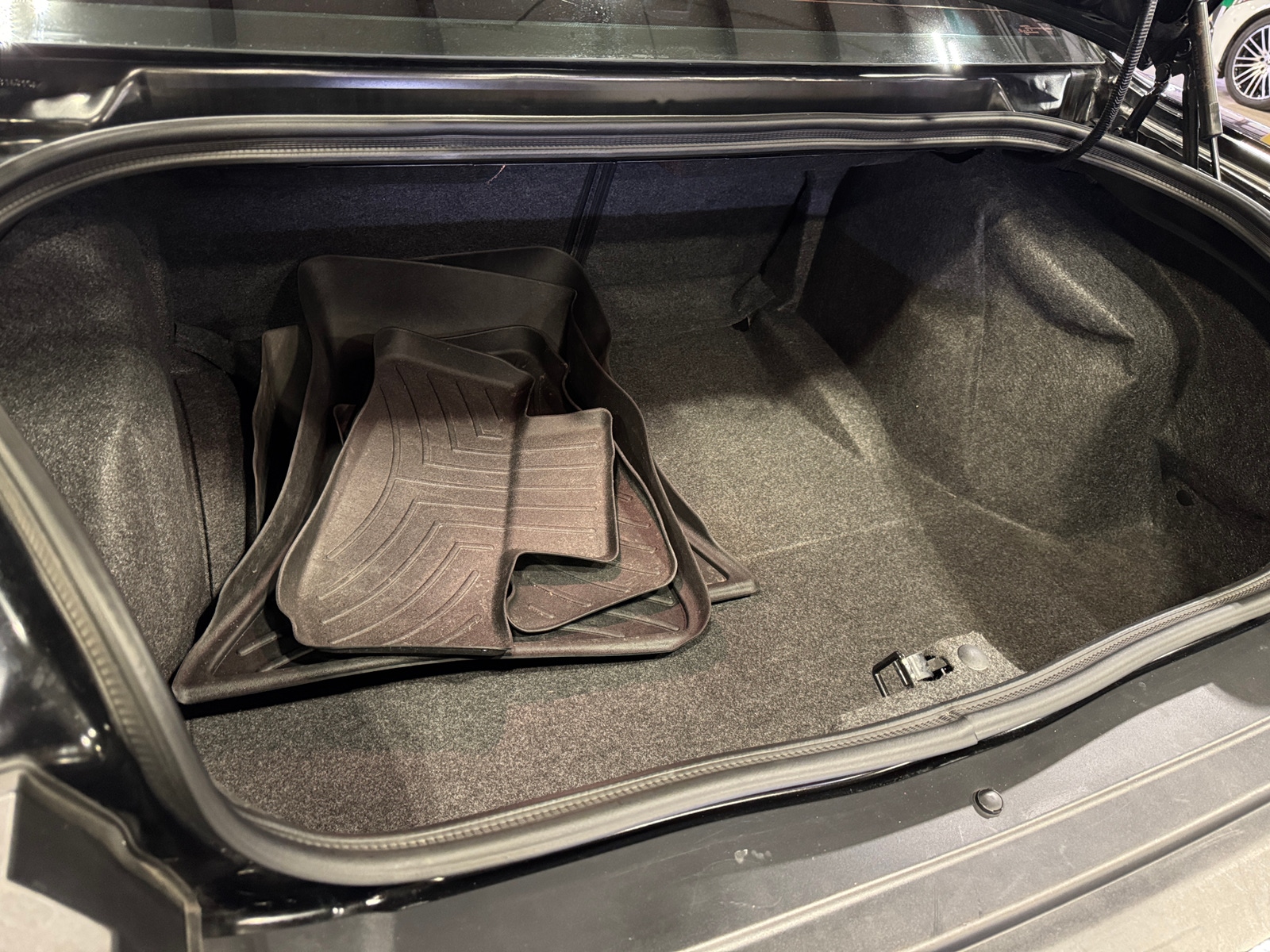 Thumbnail: 2016 Dodge Challenger - 4