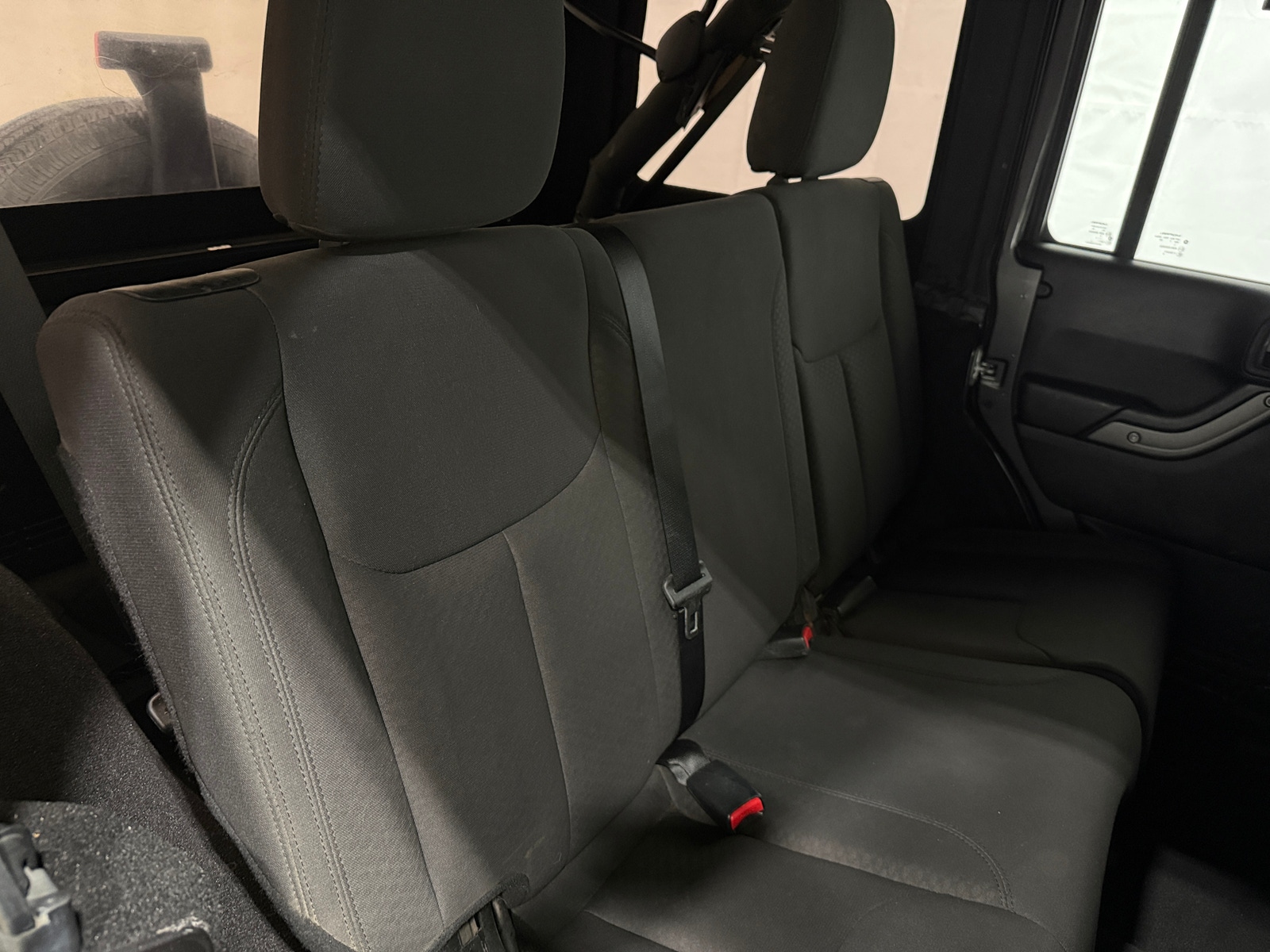 Thumbnail: 2017 Jeep Wrangler - 6