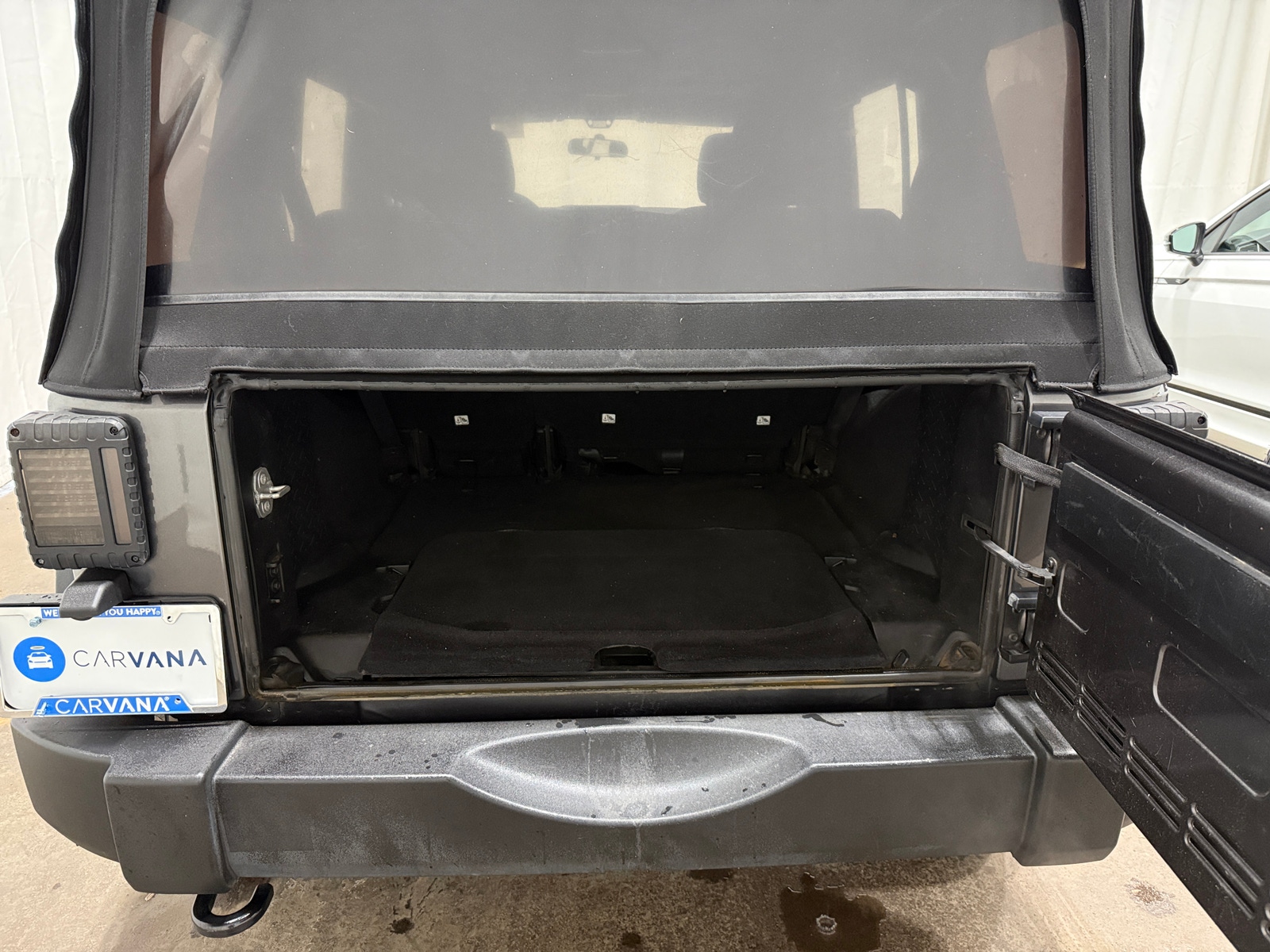 Thumbnail: 2017 Jeep Wrangler - 7