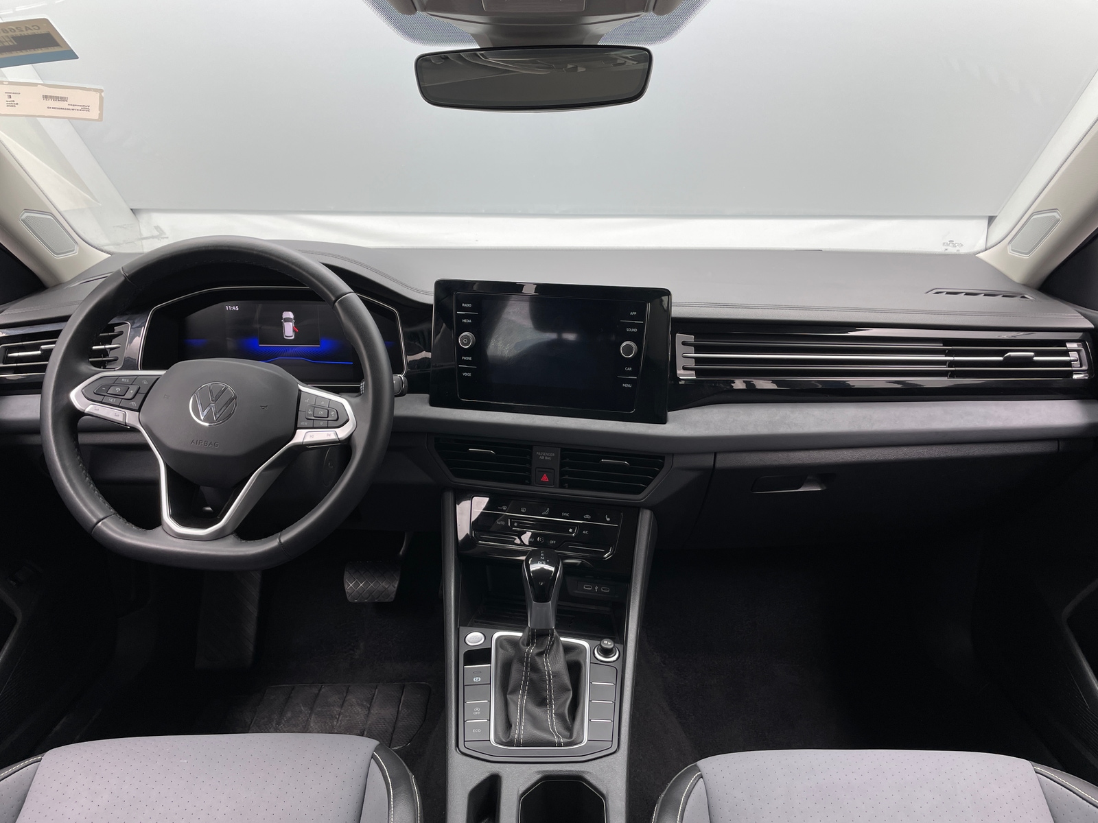 Thumbnail: 2025 Volkswagen Jetta - 2