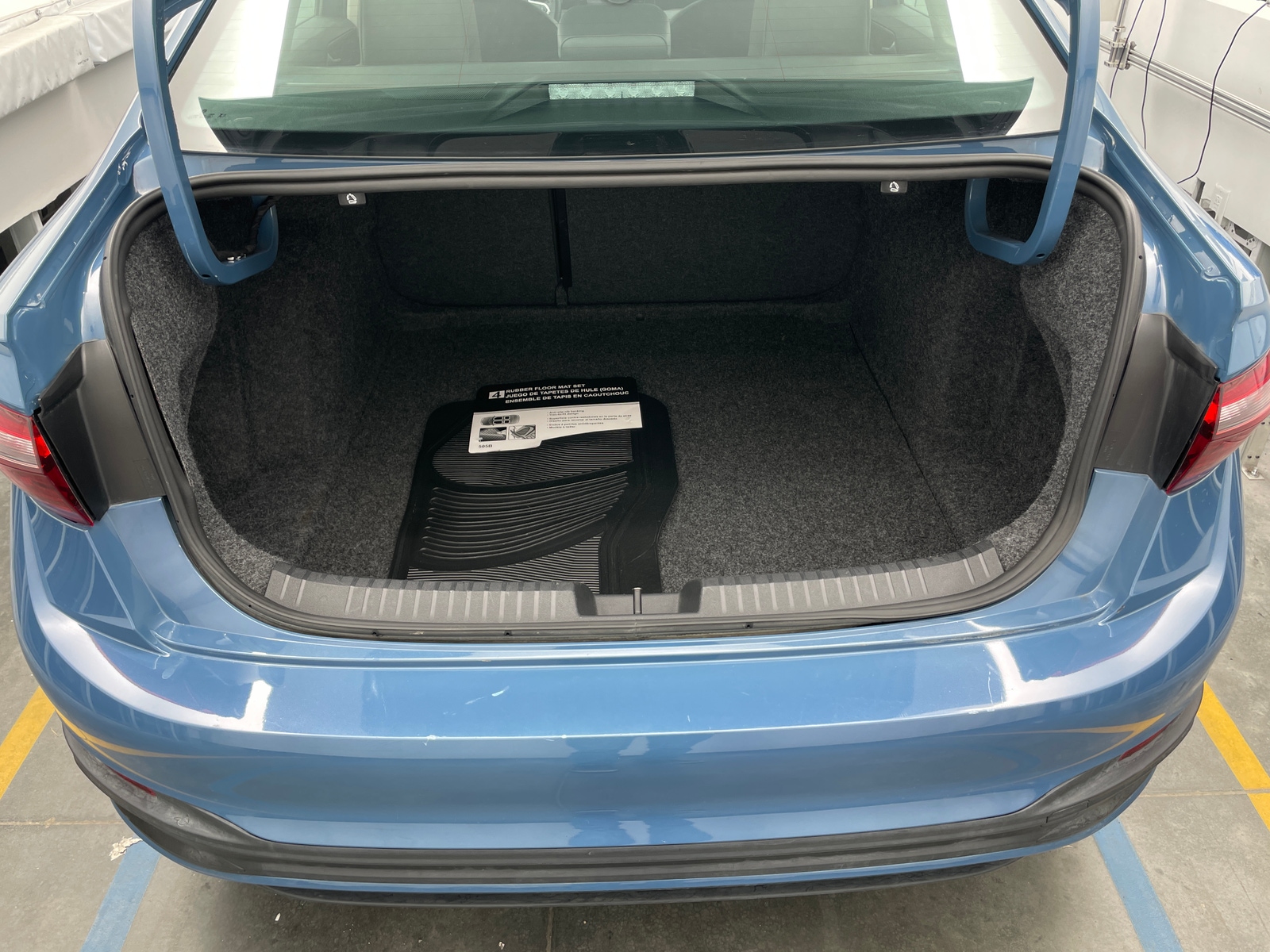 Thumbnail: 2025 Volkswagen Jetta - 6