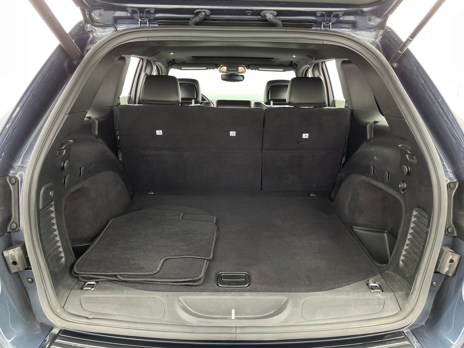 Thumbnail: 2020 Jeep Grand Cherokee - 6