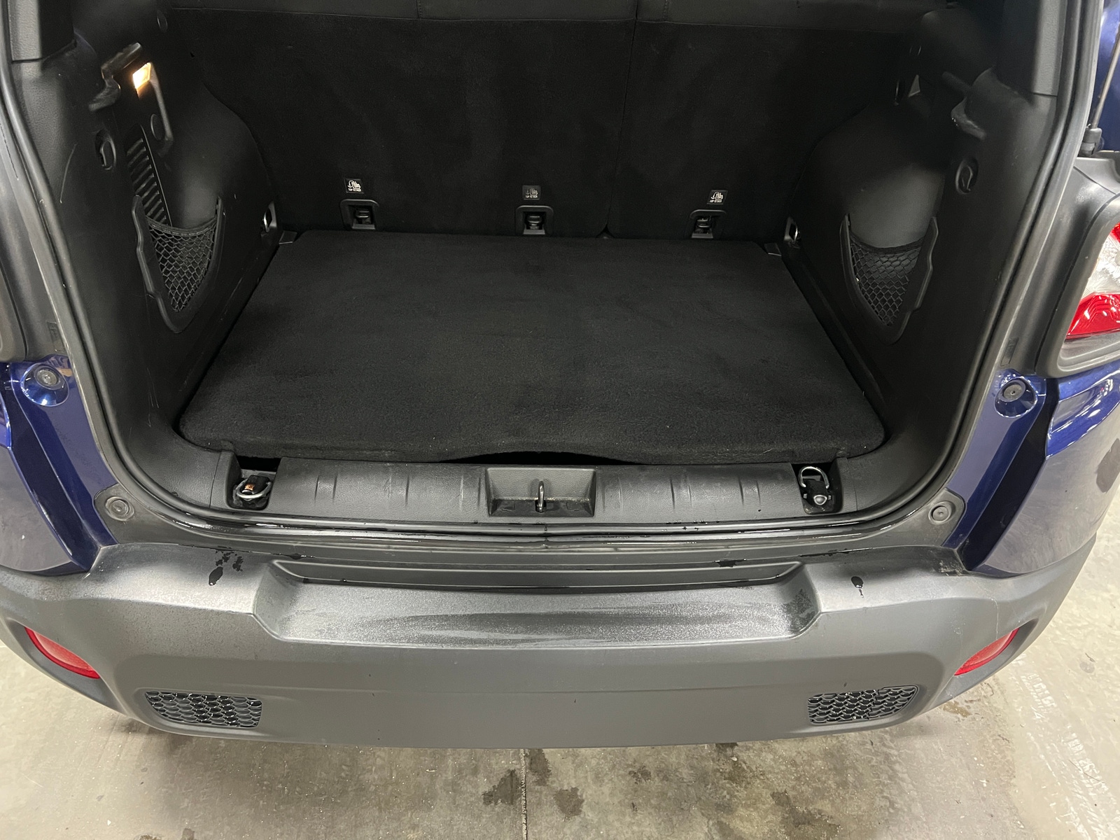 Thumbnail: 2019 Jeep Renegade - 7