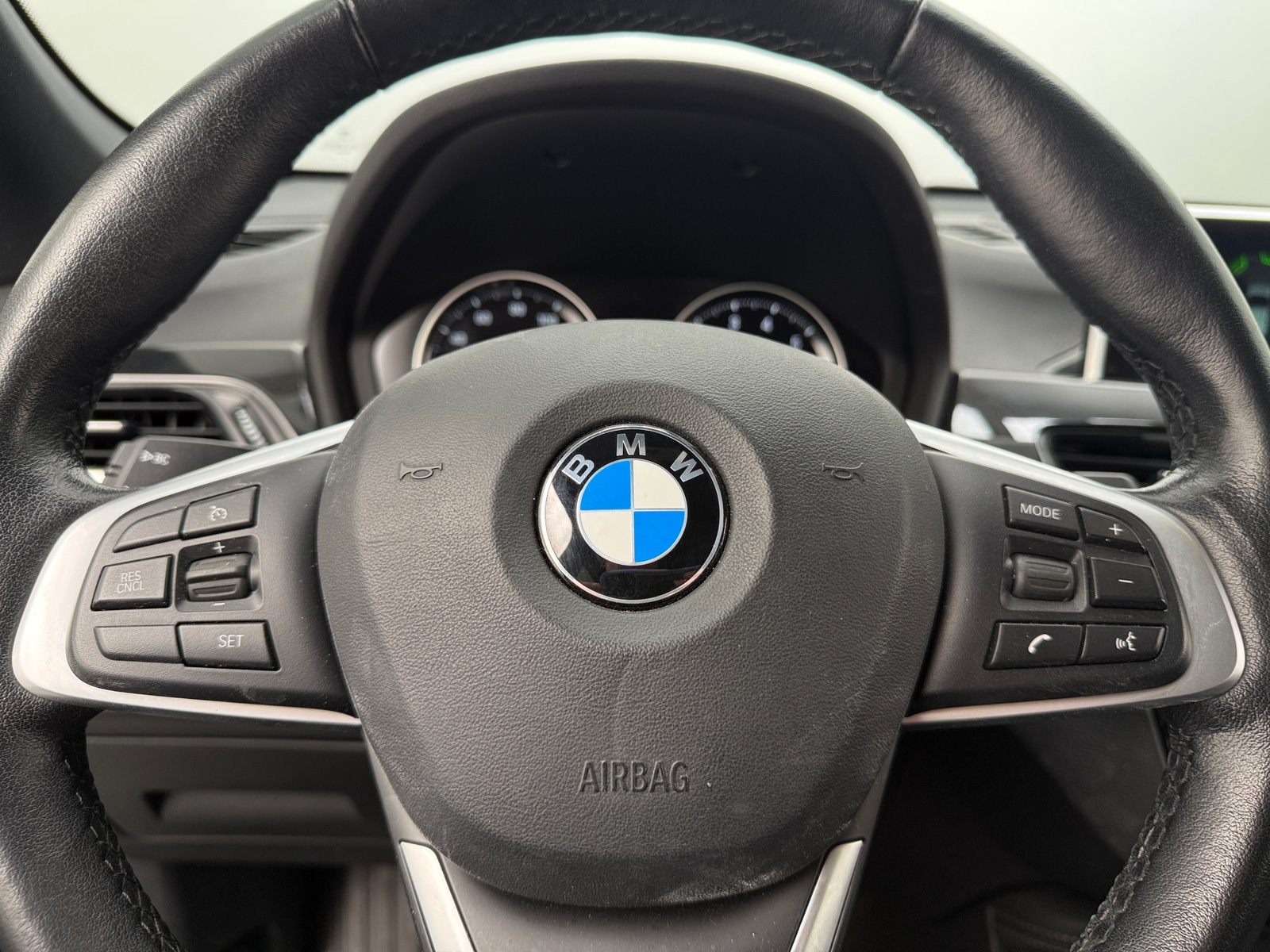 Thumbnail: 2019 BMW X1 - 4
