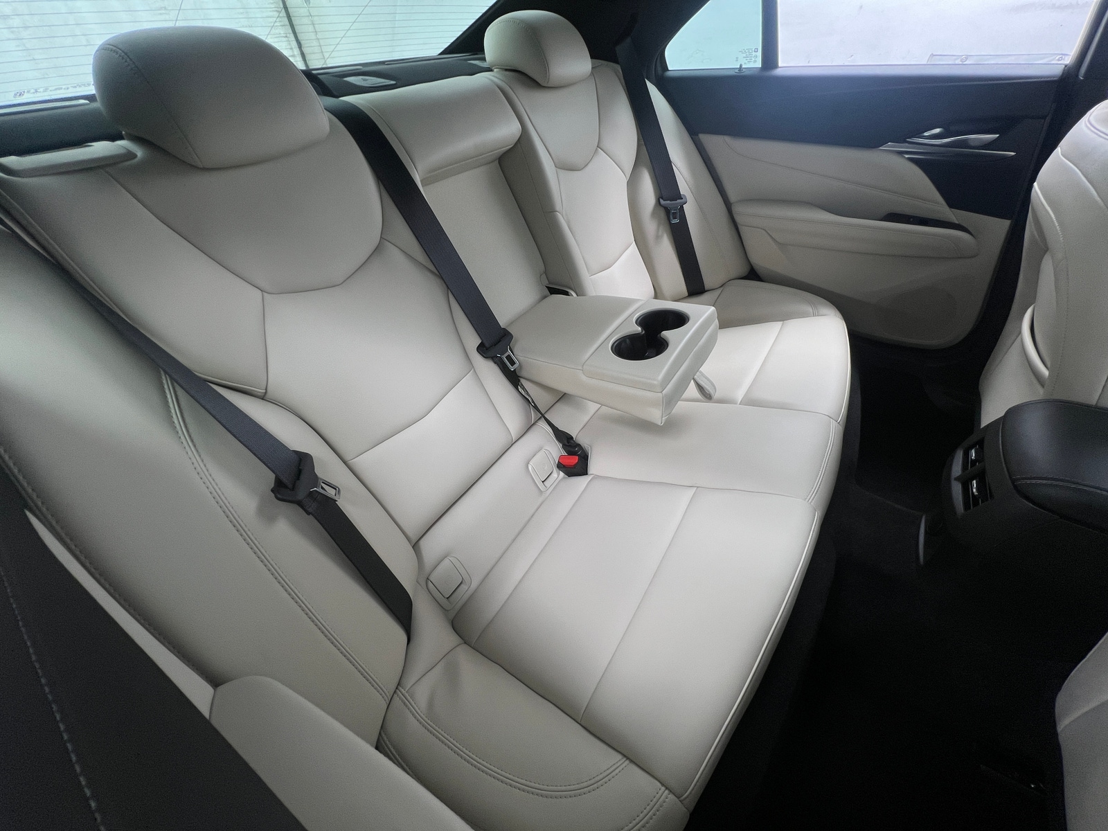 Thumbnail: 2023 Cadillac CT4 - 5