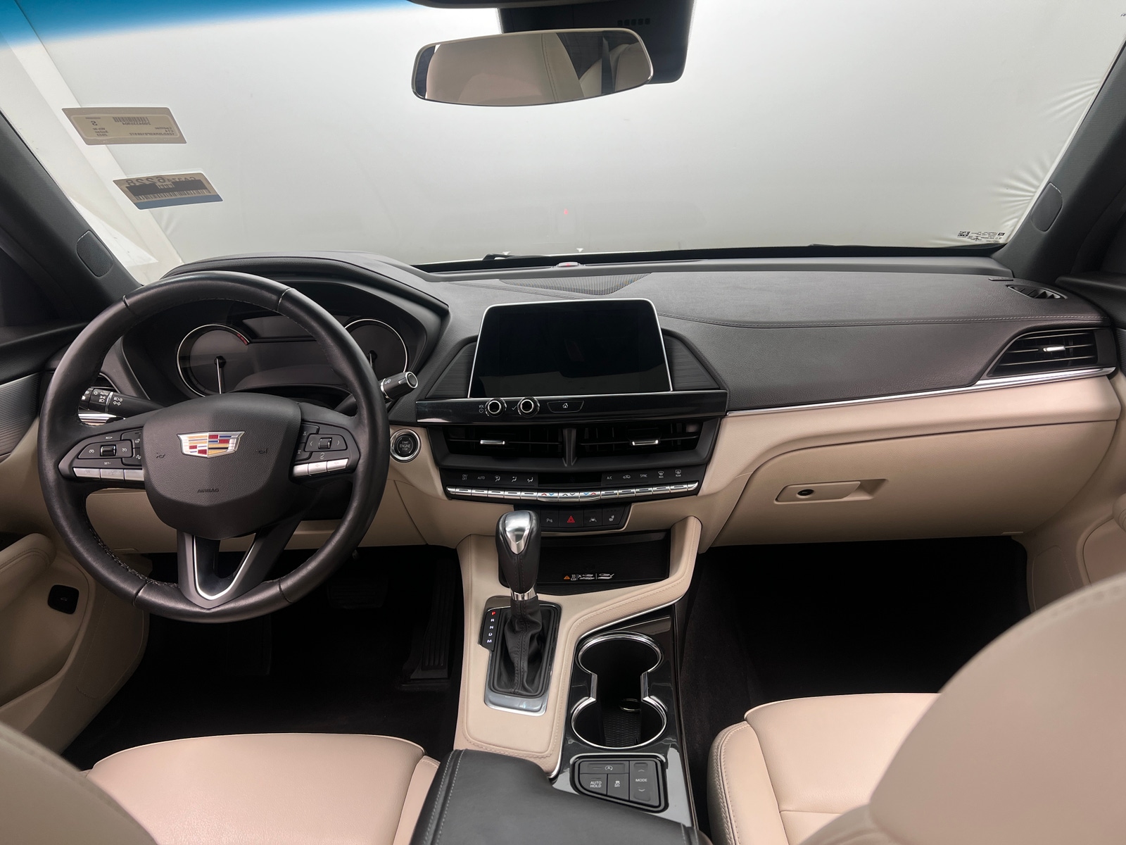 Thumbnail: 2023 Cadillac CT4 - 2