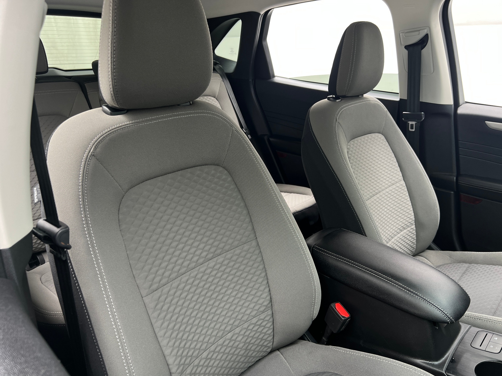 Thumbnail: 2022 Ford Escape - 2