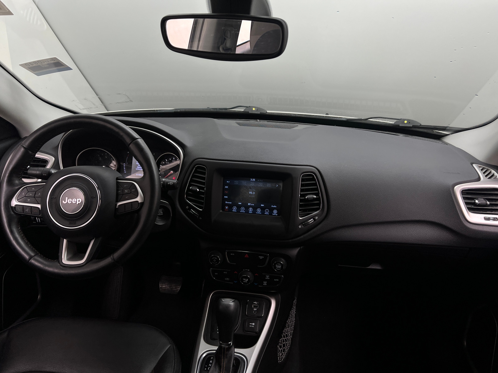 Thumbnail: 2019 Jeep Compass - 3