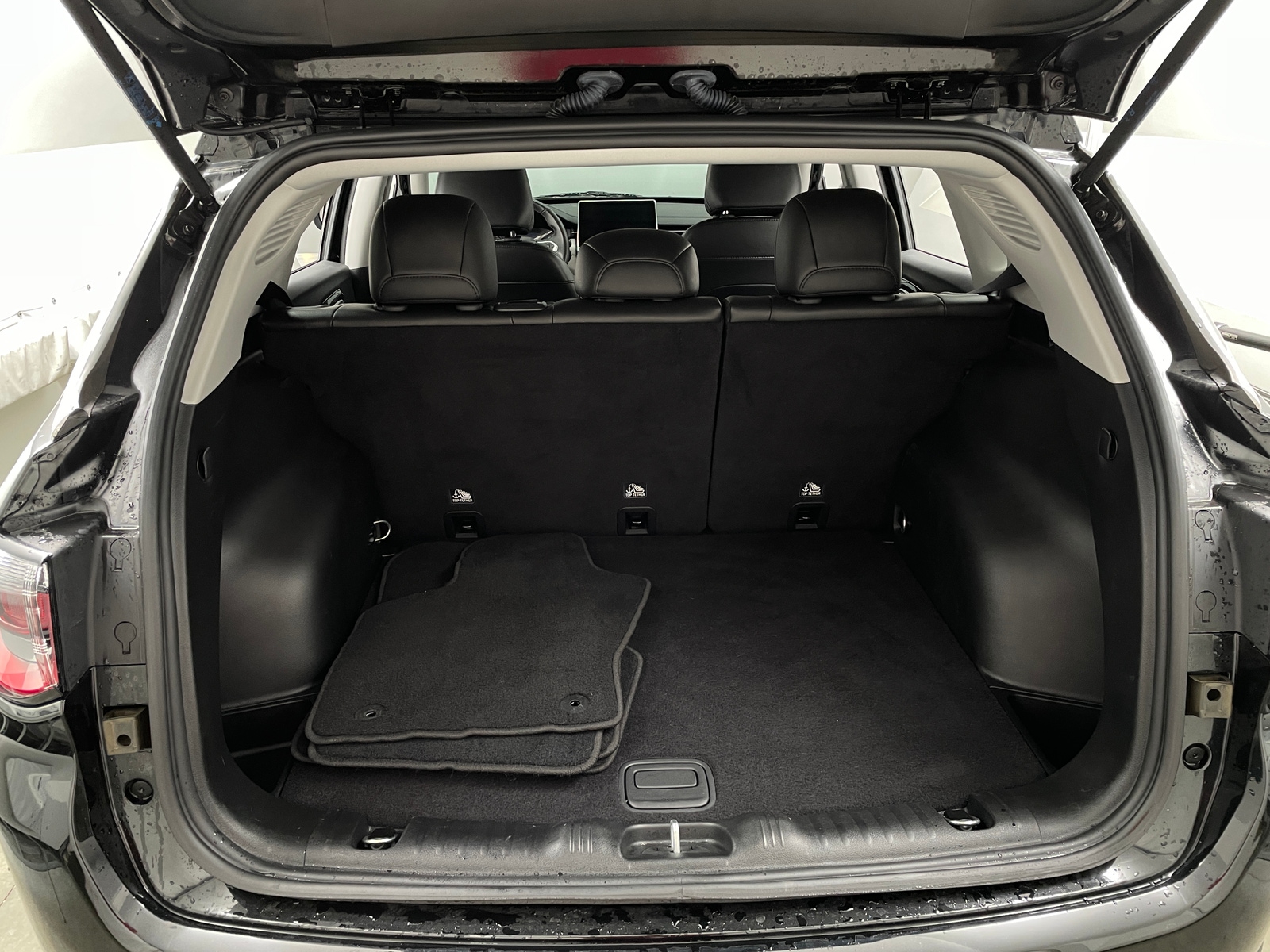 Thumbnail: 2022 Jeep Compass - 6