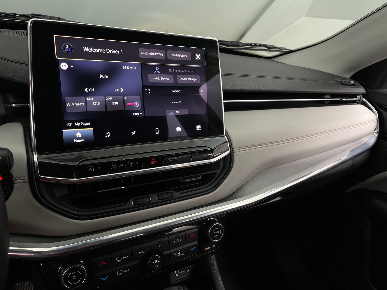 Thumbnail: 2022 Jeep Compass - 3