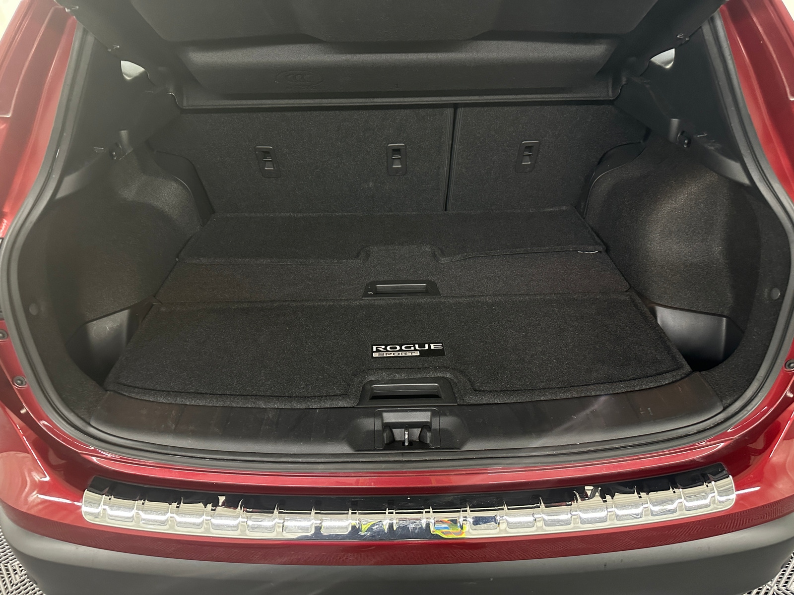 Thumbnail: 2020 Nissan Rogue Sport - 7