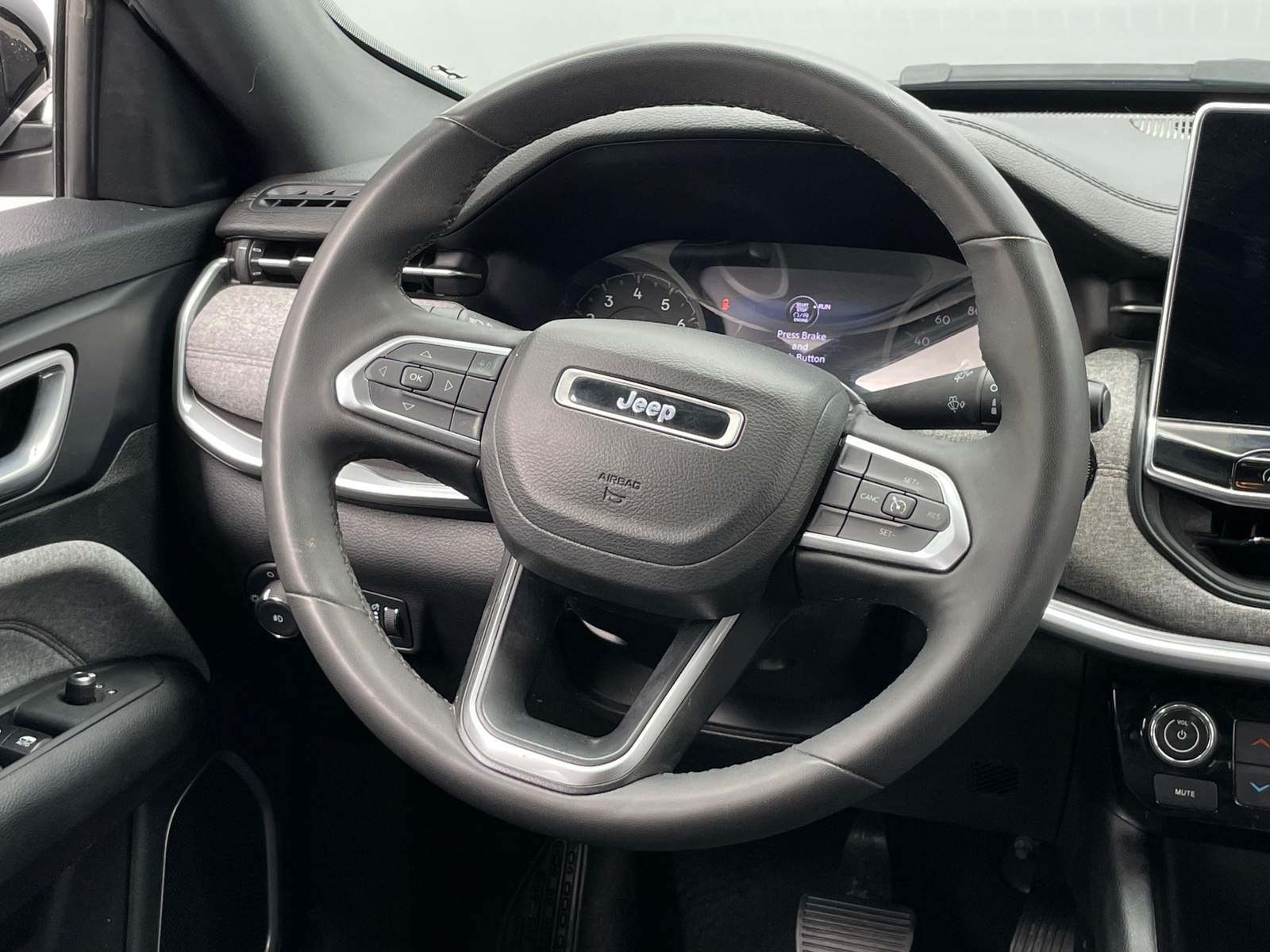 Thumbnail: 2023 Jeep Compass - 4