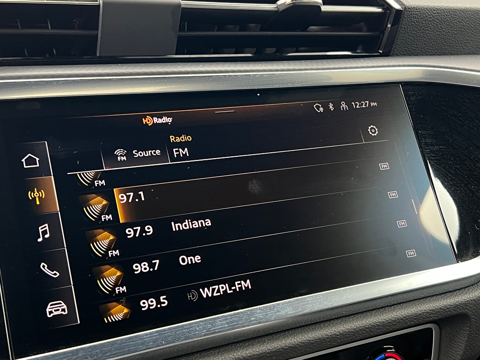 Thumbnail: 2023 Audi Q3 - 3