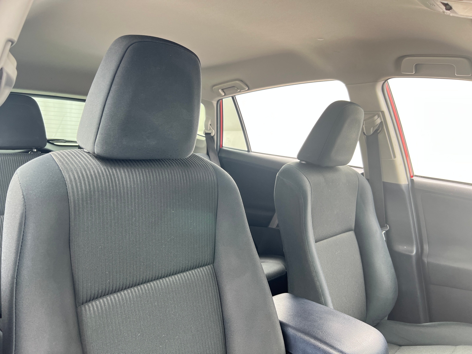 Thumbnail: 2017 Toyota RAV4 - 2