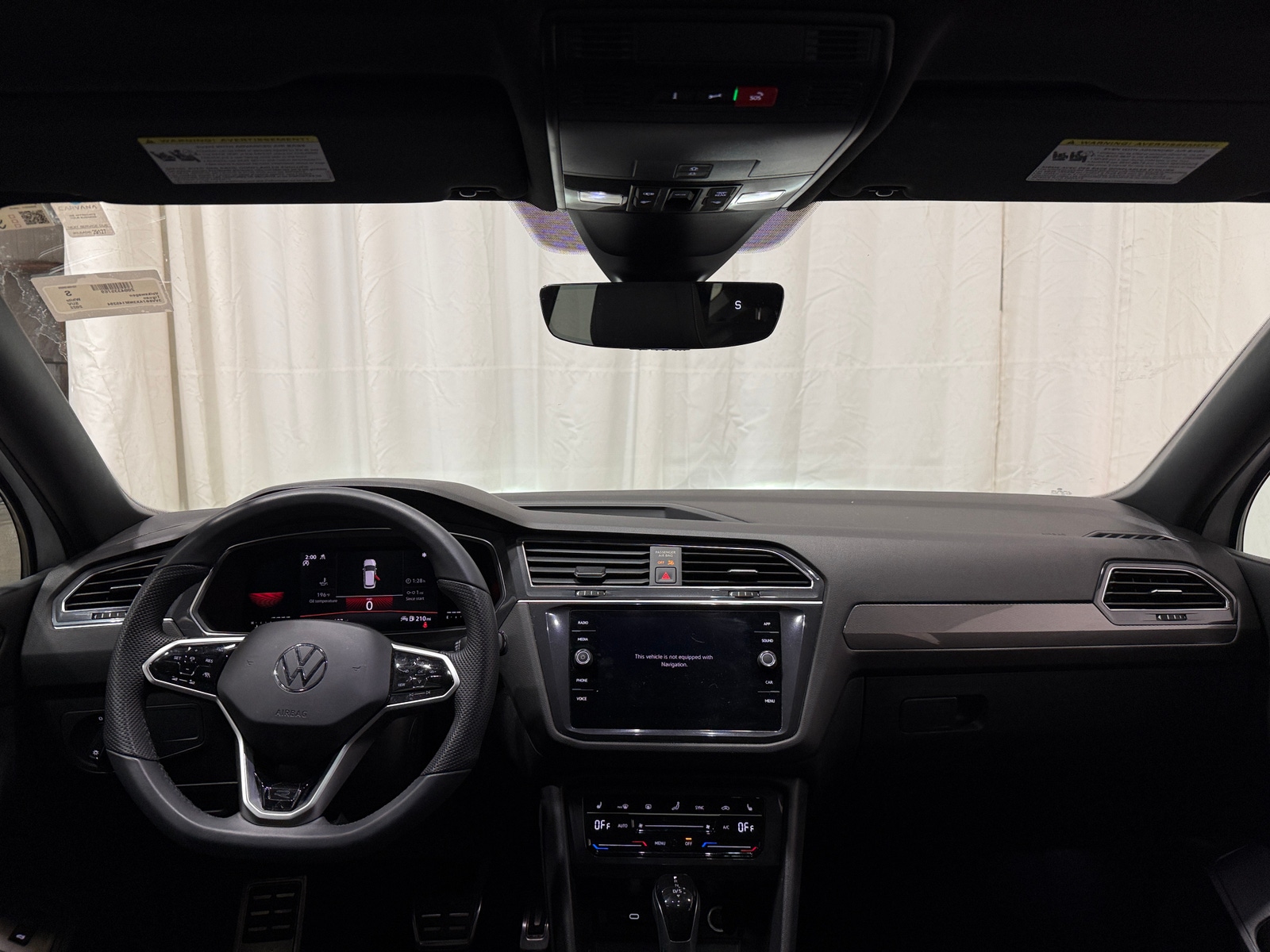 Thumbnail: 2022 Volkswagen Tiguan - 2