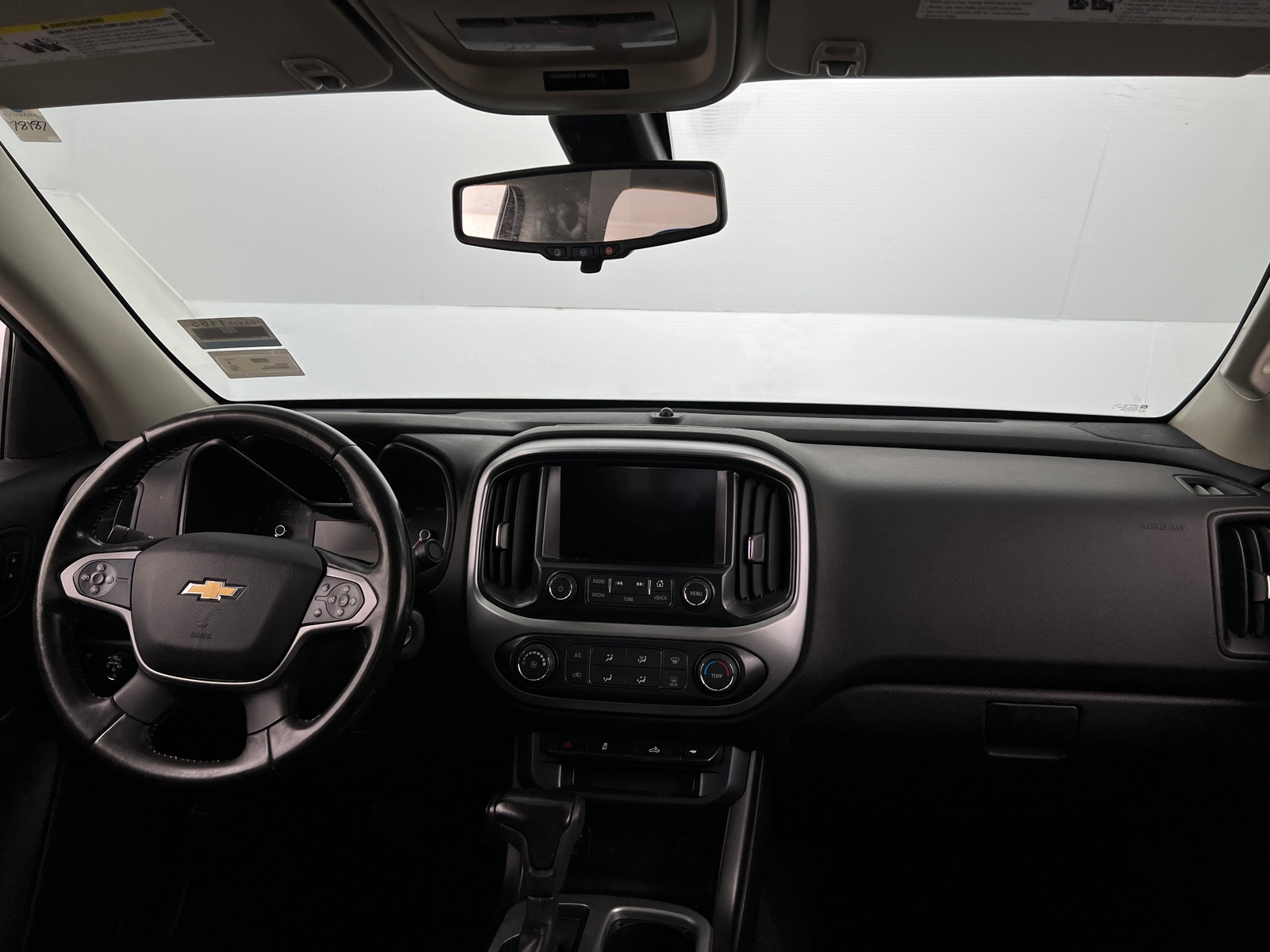 Thumbnail: 2017 Chevrolet Colorado - 3