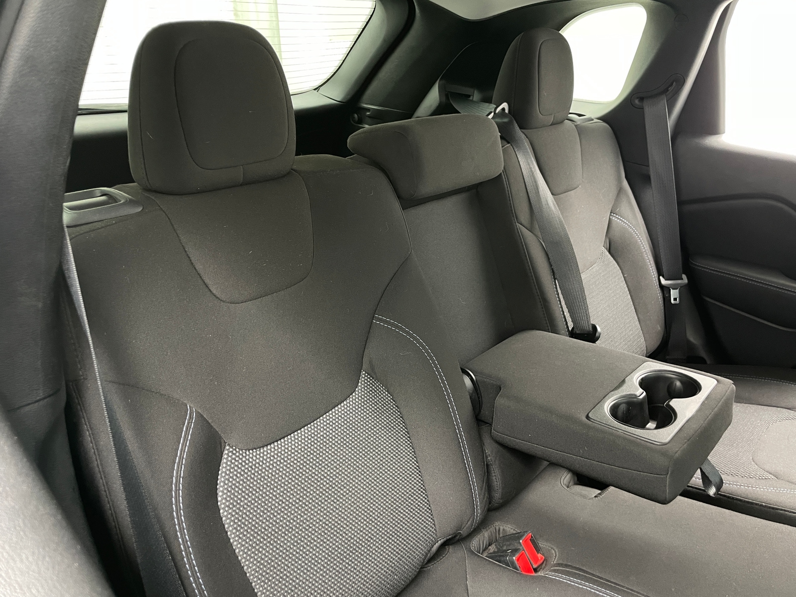 Thumbnail: 2021 Jeep Cherokee - 6