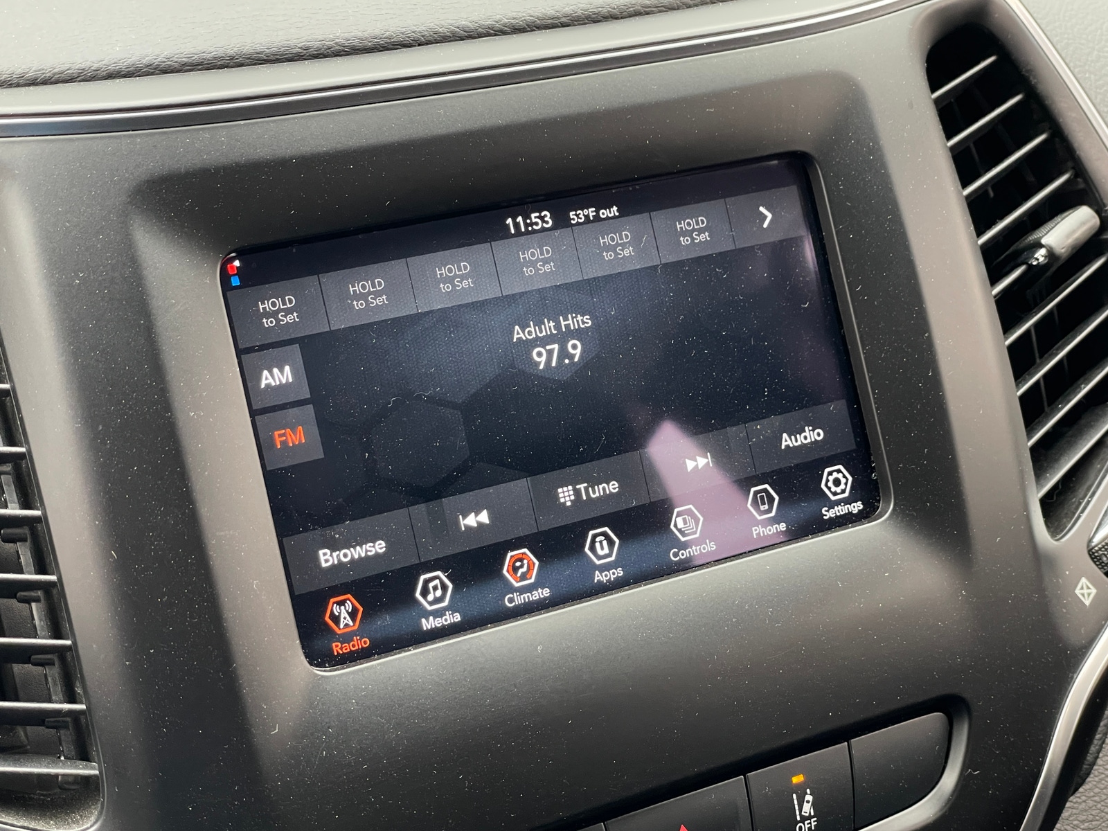 Thumbnail: 2021 Jeep Cherokee - 4