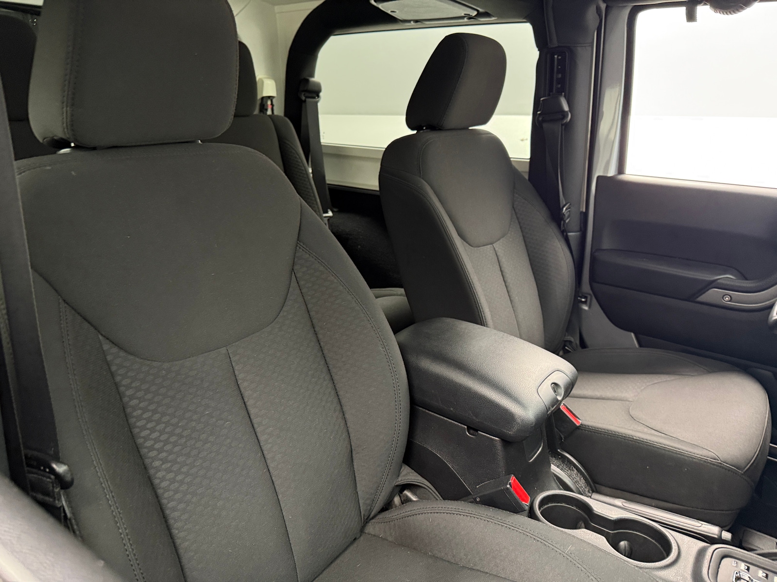 Thumbnail: 2015 Jeep Wrangler - 2