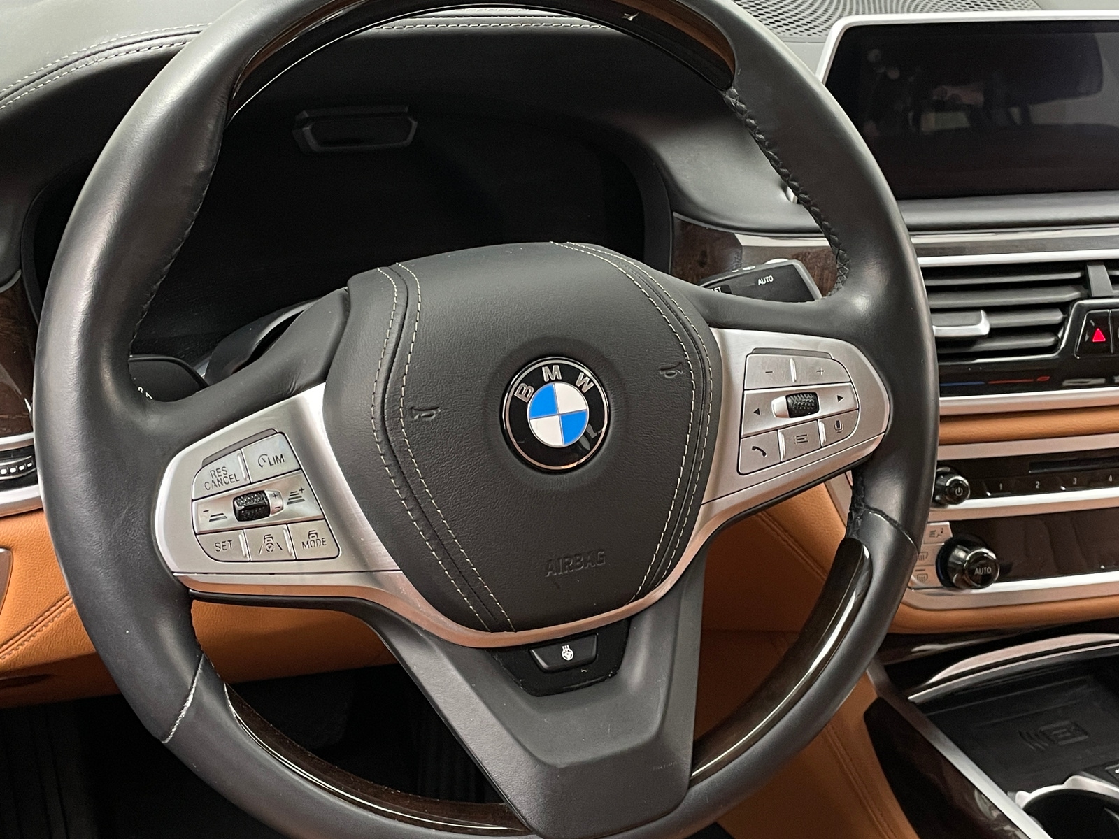 Thumbnail: 2020 BMW 7 Series - 4