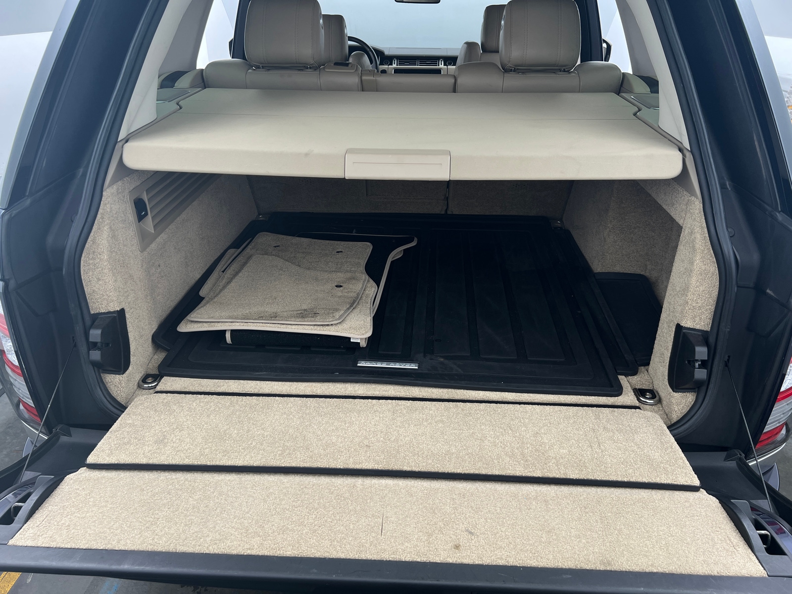 Thumbnail: 2016 Land Rover Range Rover - 7