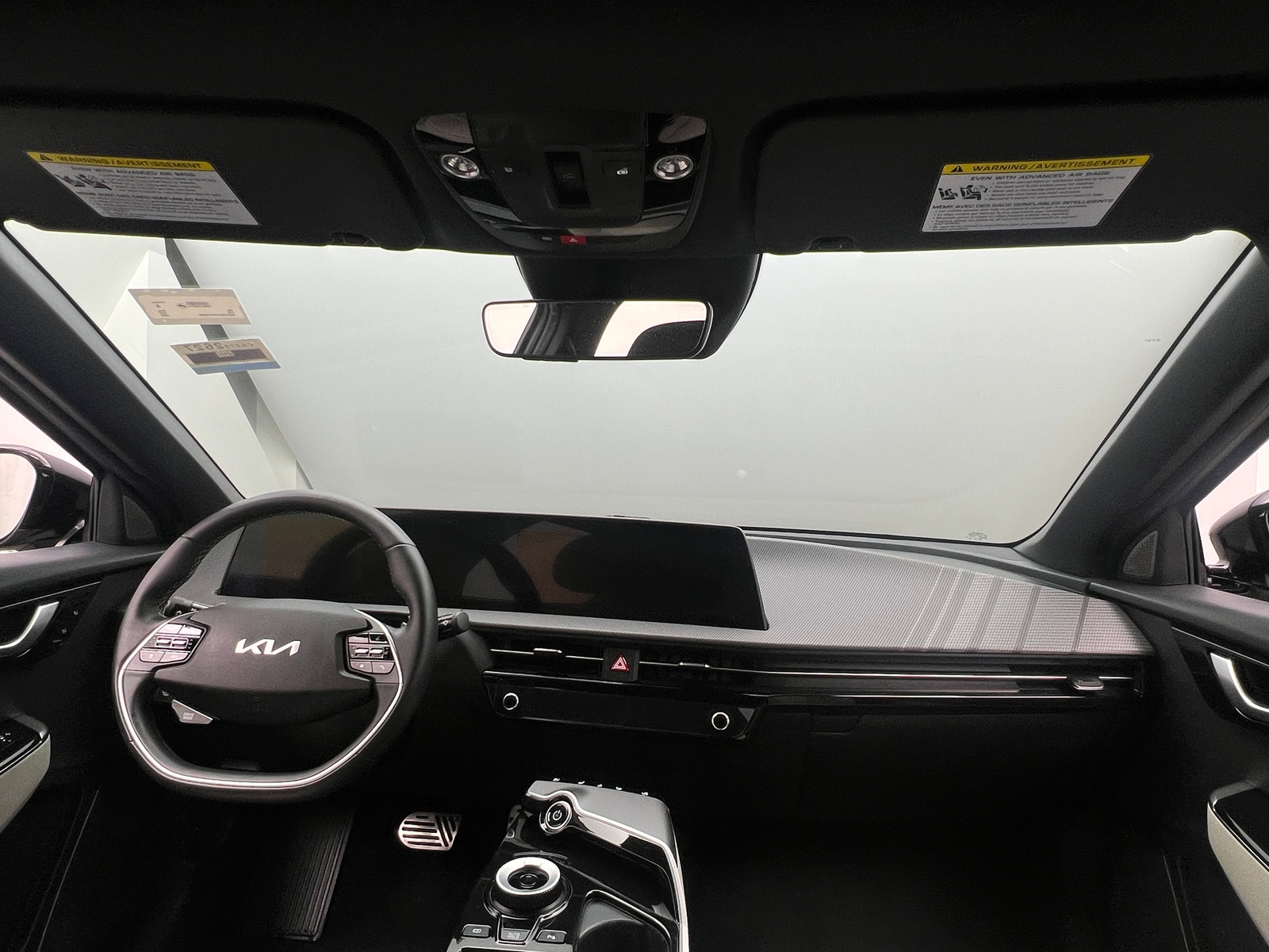 Thumbnail: 2023 Kia EV6 - 2