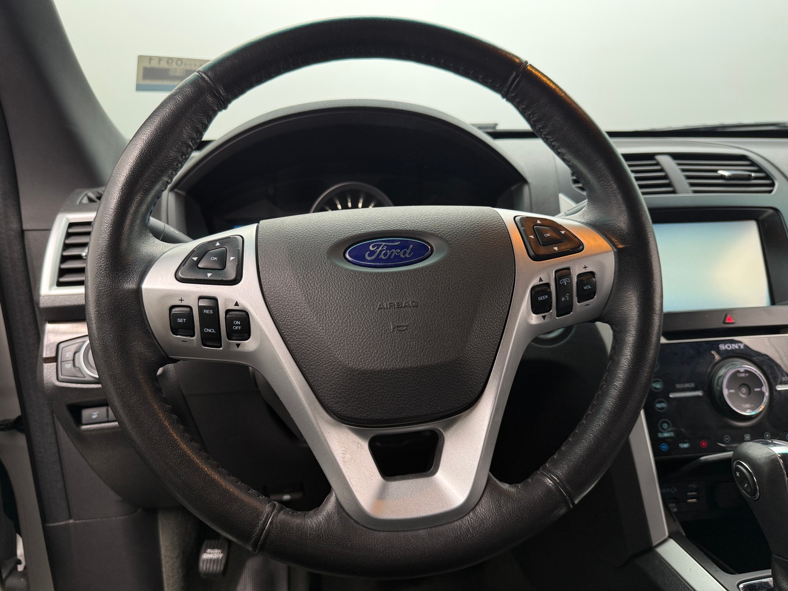 Thumbnail: 2014 Ford Explorer - 4