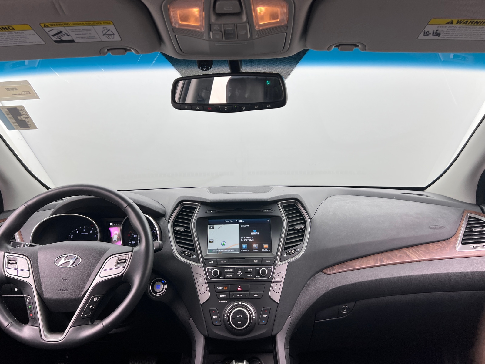 Thumbnail: 2018 Hyundai Santa Fe - 3