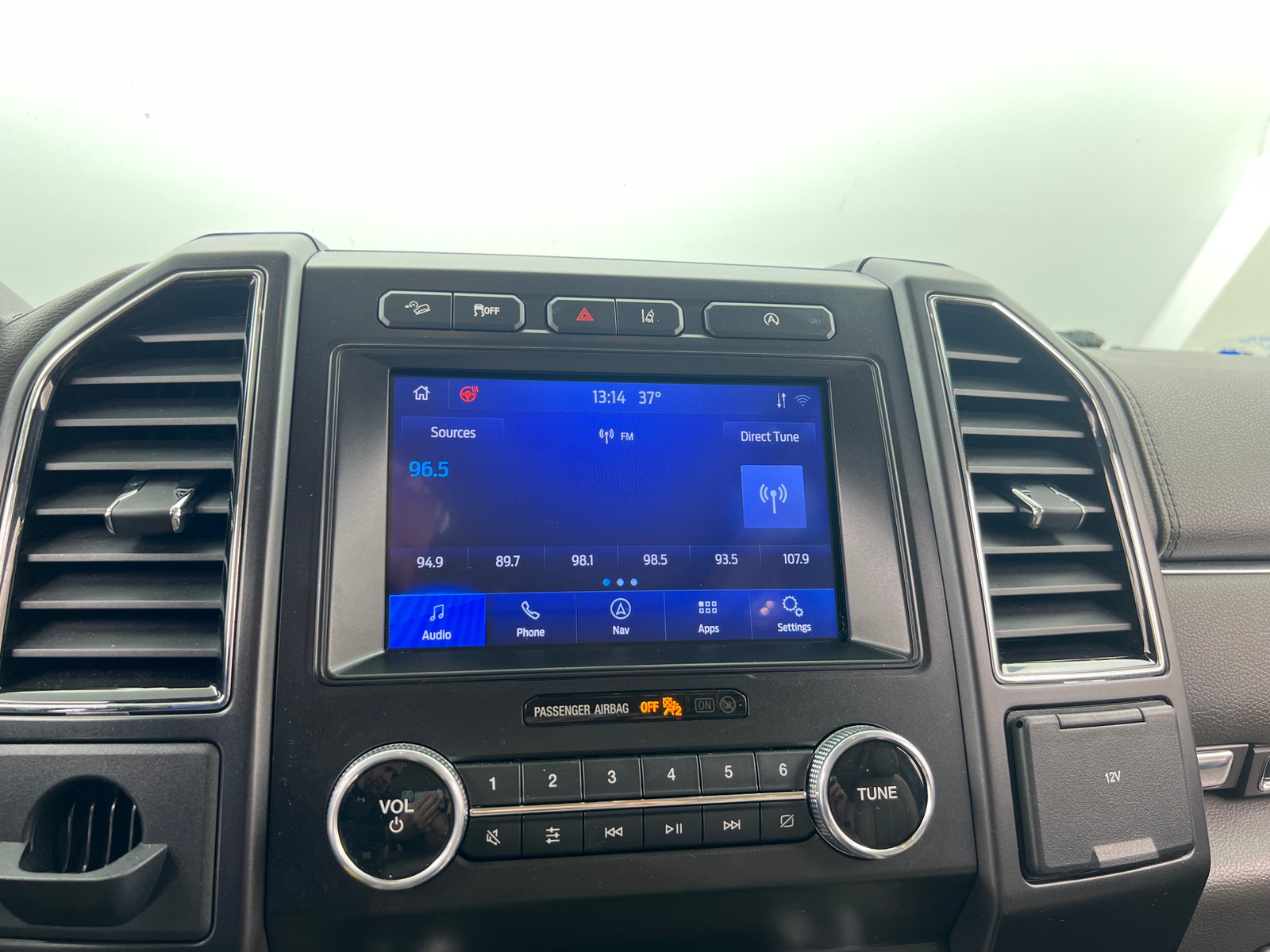 Thumbnail: 2021 Ford Expedition - 3