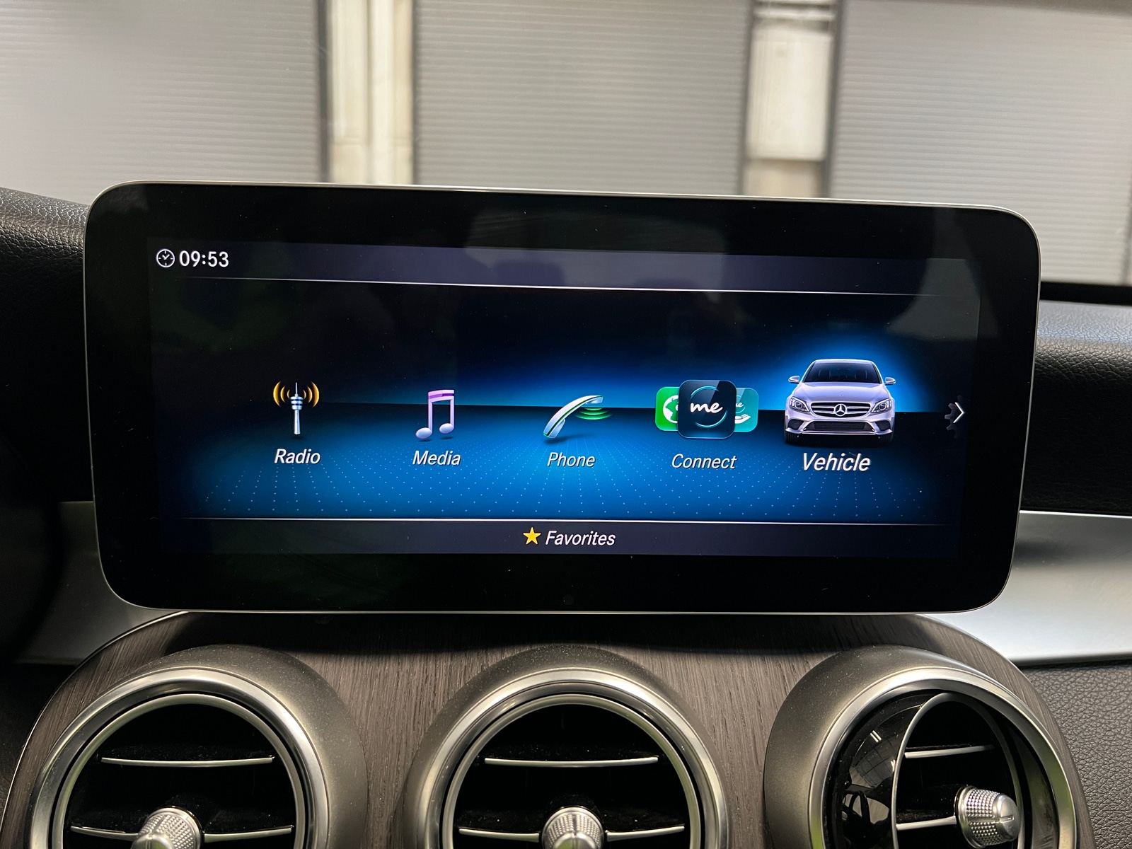 Thumbnail: 2020 Mercedes-Benz C-Class - 3