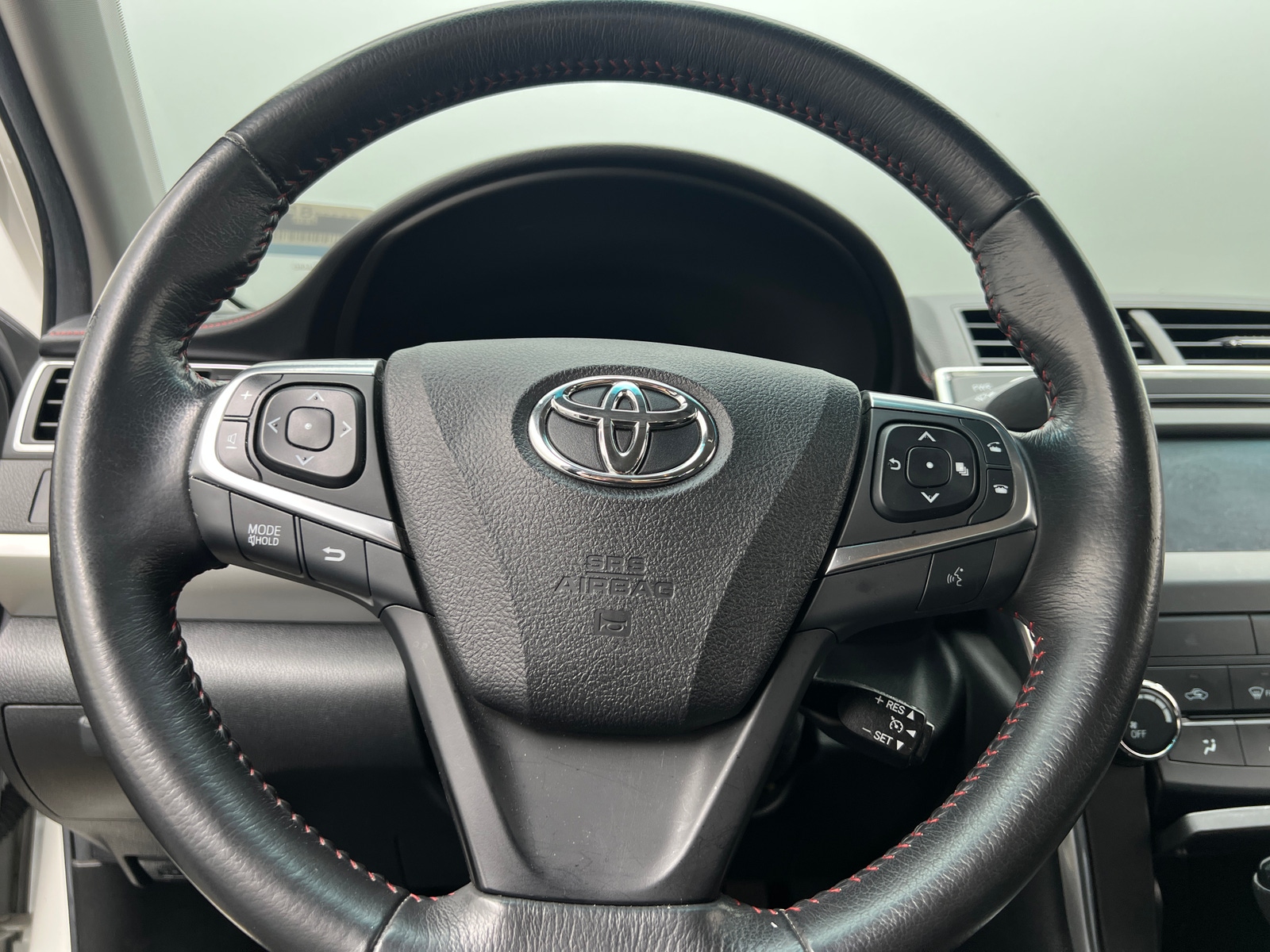 Thumbnail: 2017 Toyota Camry - 4