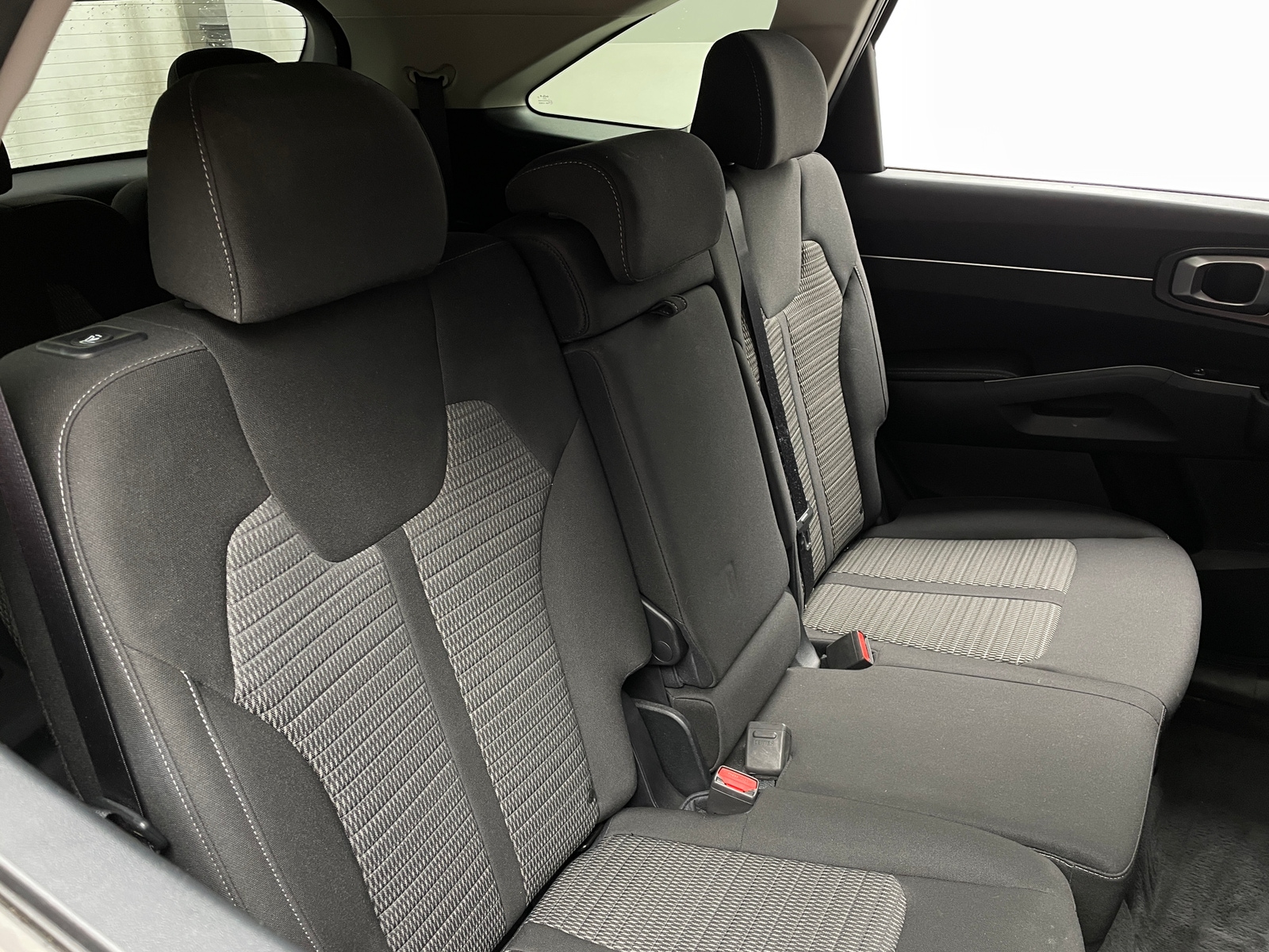 Thumbnail: 2022 Kia Sorento - 6