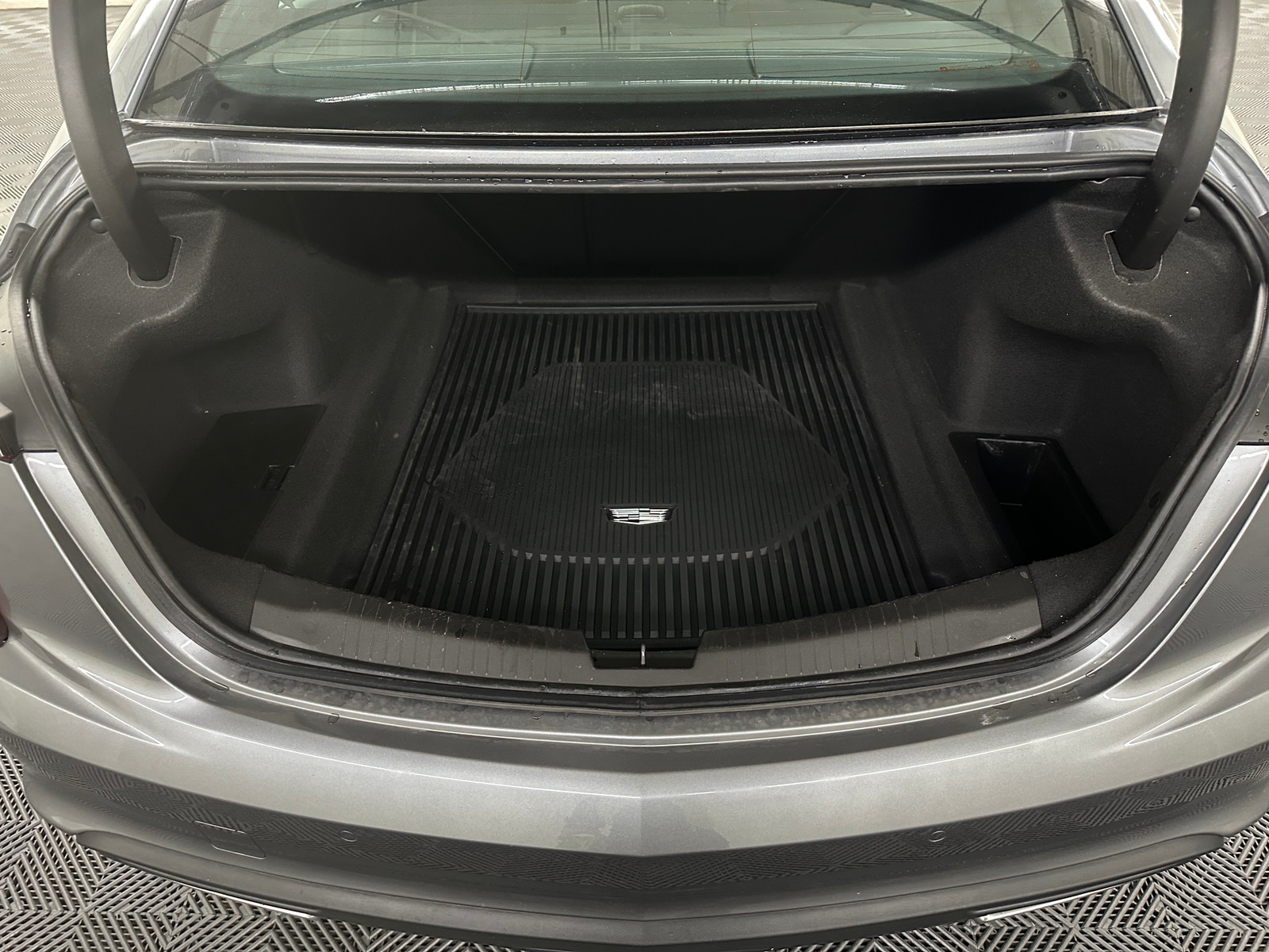 Thumbnail: 2022 Cadillac CT5 - 6