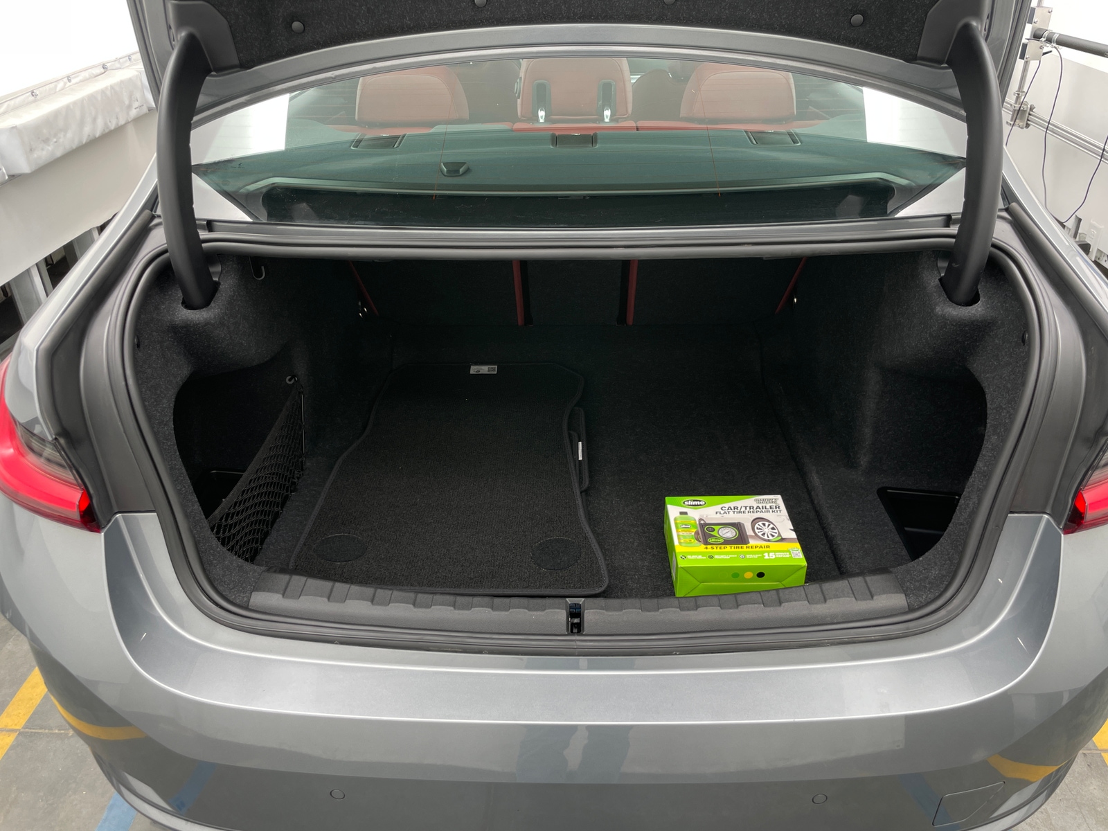 Thumbnail: 2025 BMW 3 Series - 6